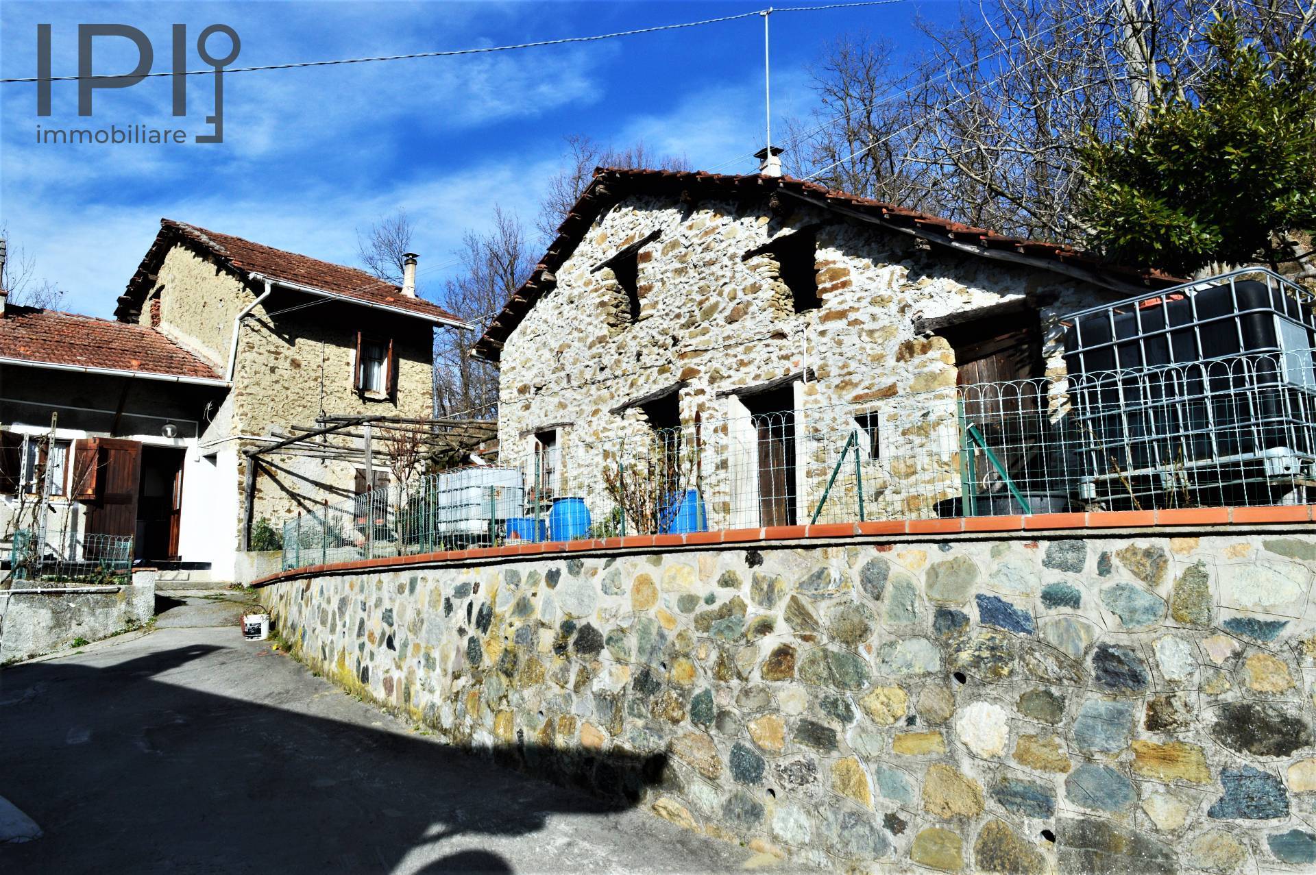 Casa in vendita a Dego