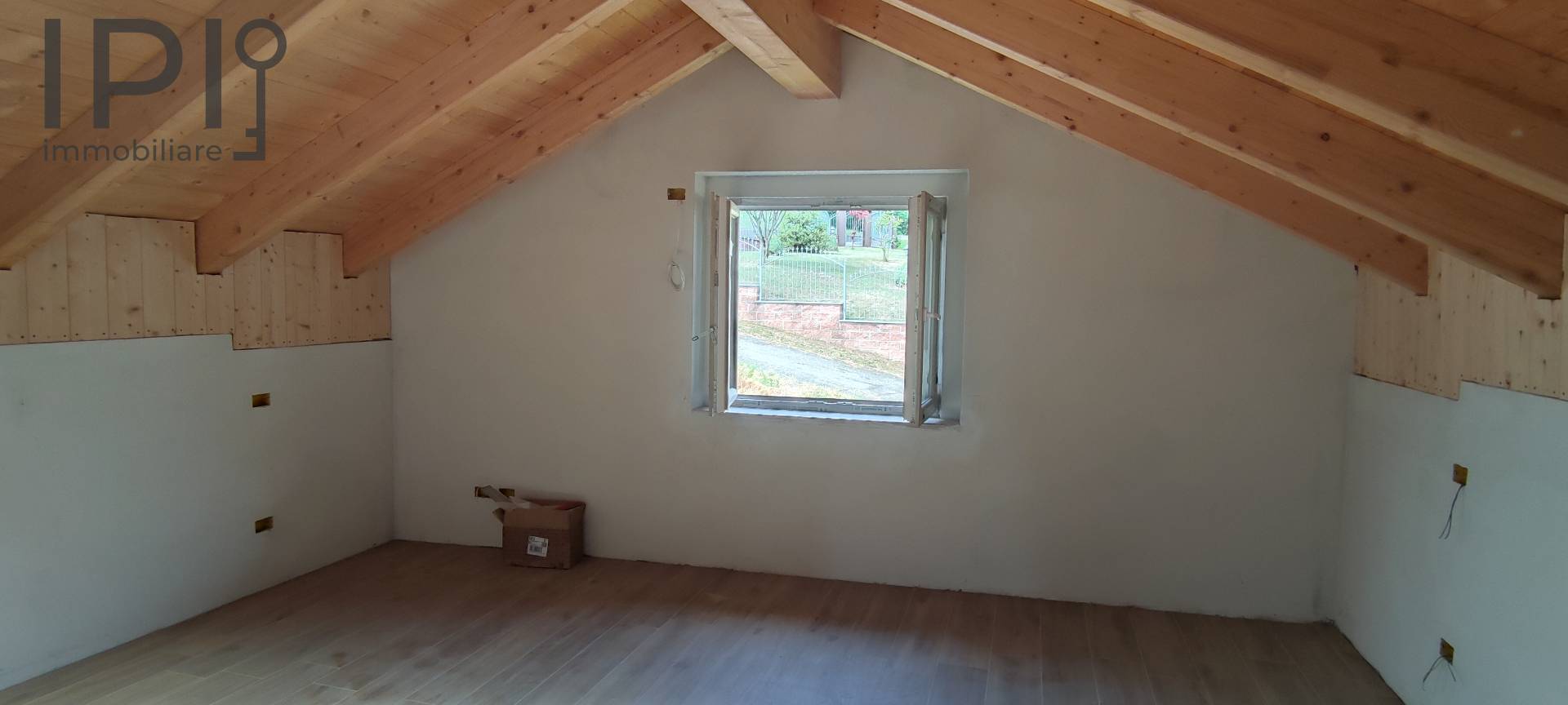 Villa / Villetta in vendita a Santo Stefano Belbo