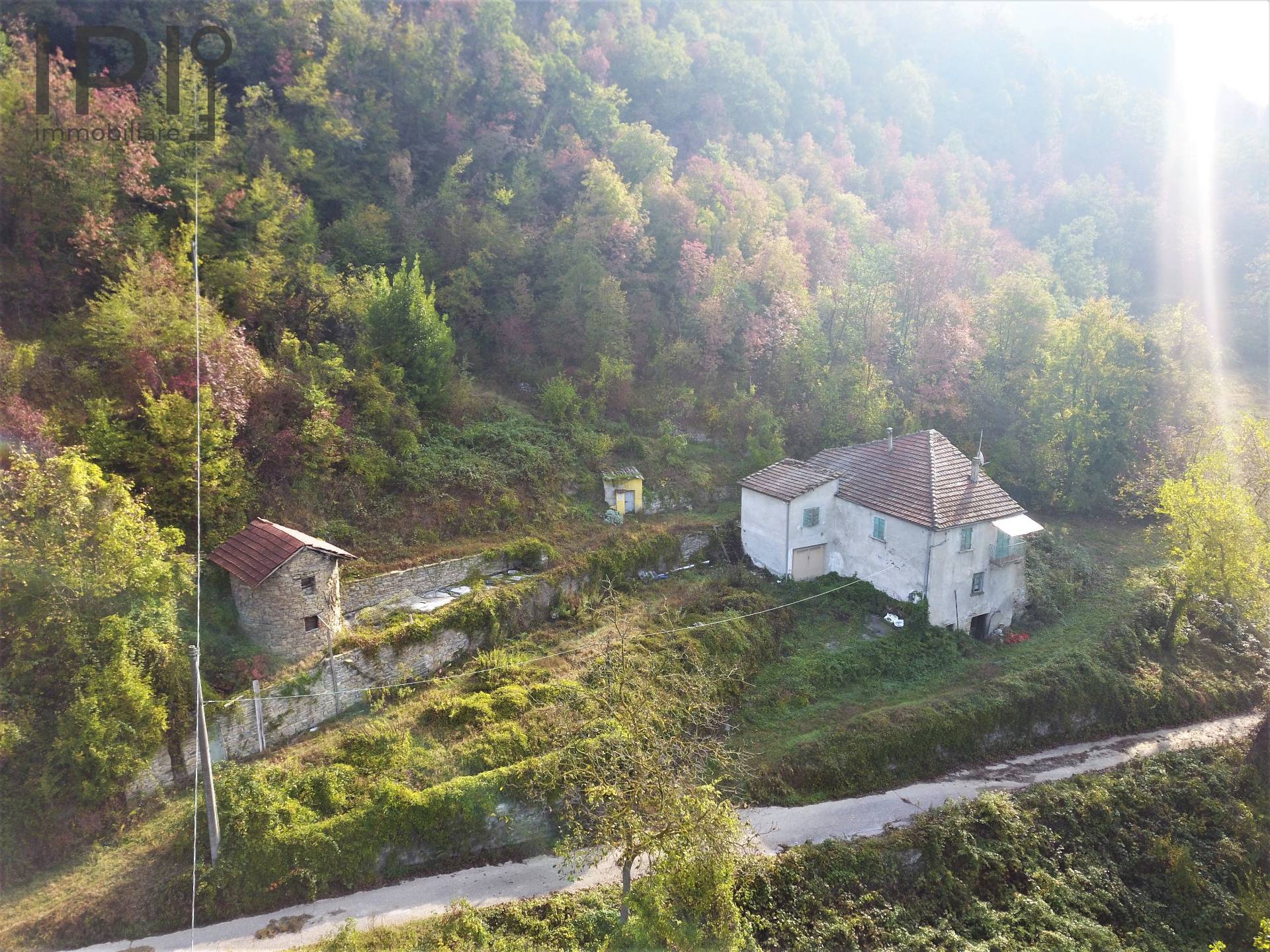 Casa Rustica - Semindipendente in vendita a Dego, Sugliani