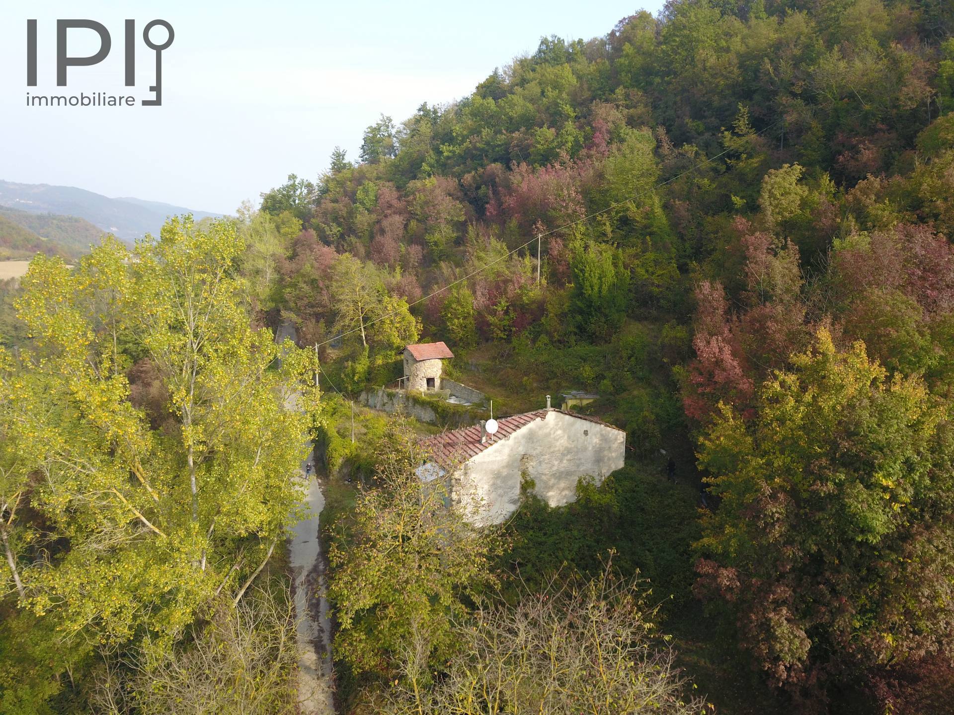 Casa Rustica - Semindipendente in vendita a Dego, Sugliani