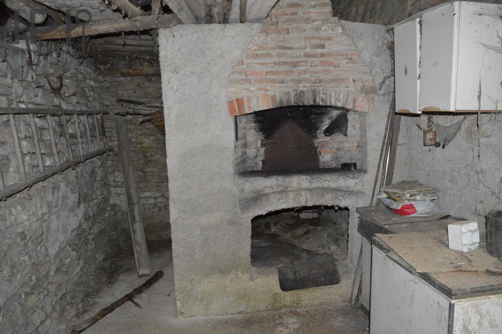 Casa - Semindipendente in vendita a Cengio, Brignoletta