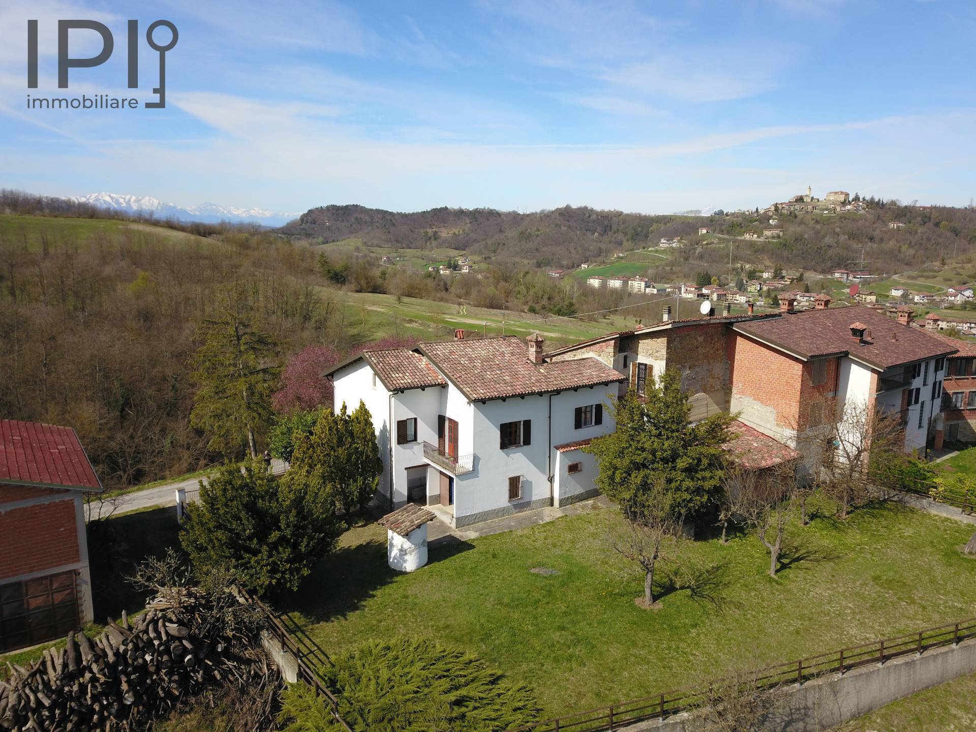 Villa / Villetta - Semindipendente in vendita a Sale delle Langhe