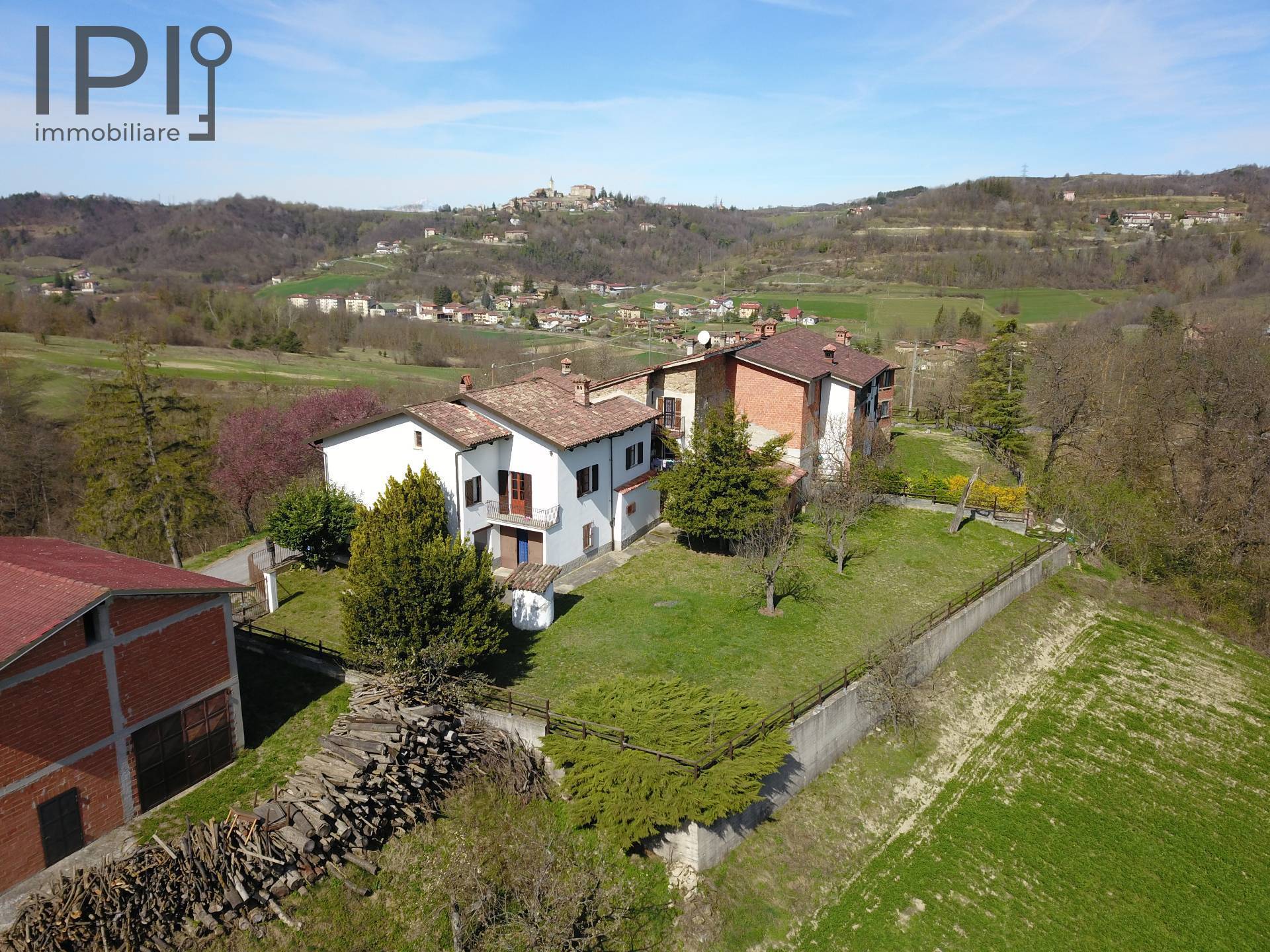 Villa / Villetta - Semindipendente in vendita a Sale delle Langhe