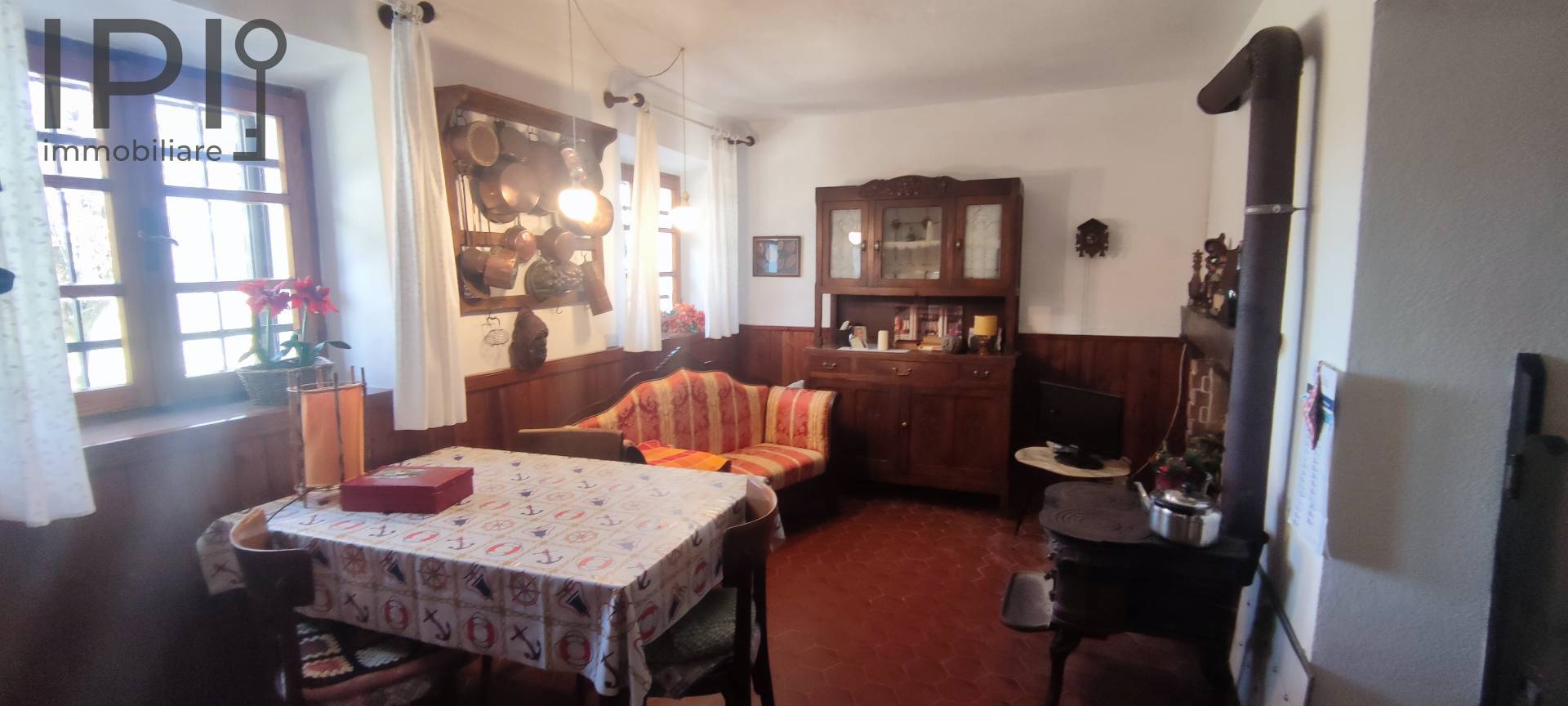 Villa / Villetta - Semindipendente in vendita a Sale delle Langhe