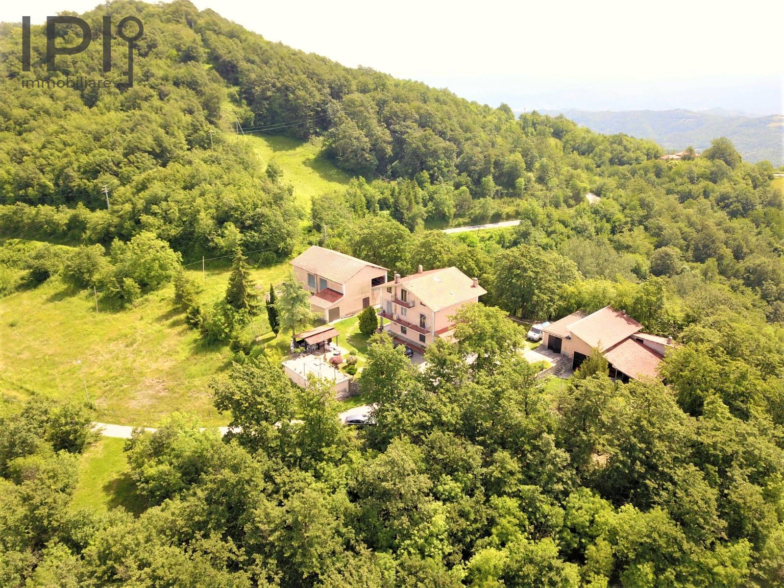 Villa Padronale in vendita a Cairo Montenotte, Monti