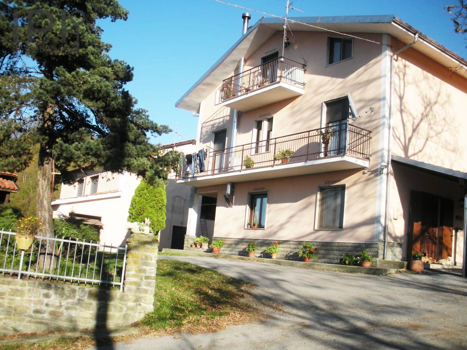 Villa Padronale in vendita a Cairo Montenotte, Monti