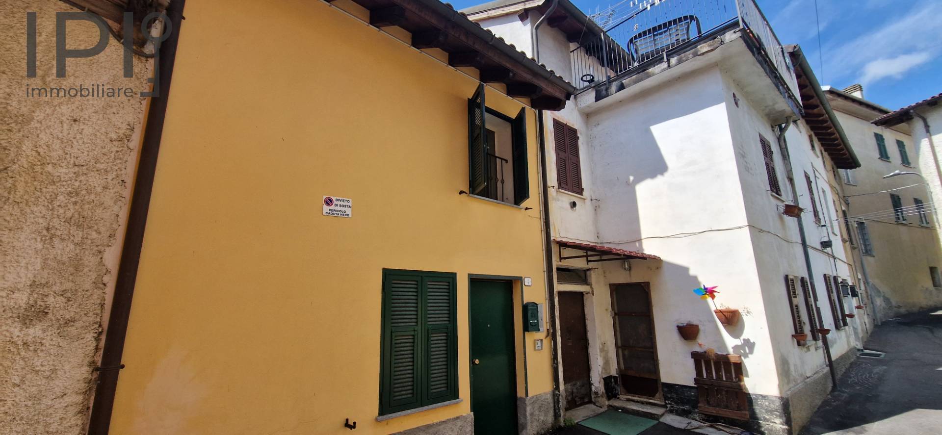 Casa - Semindipendente in vendita a Cairo Montenotte, Rocchetta