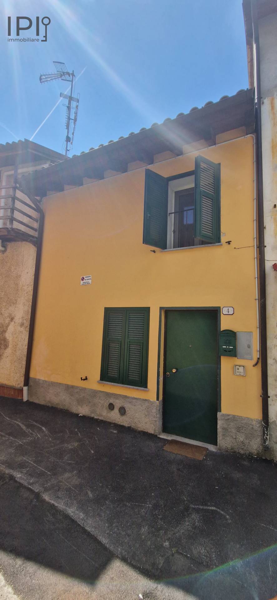 Casa - Semindipendente in vendita a Cairo Montenotte, Rocchetta
