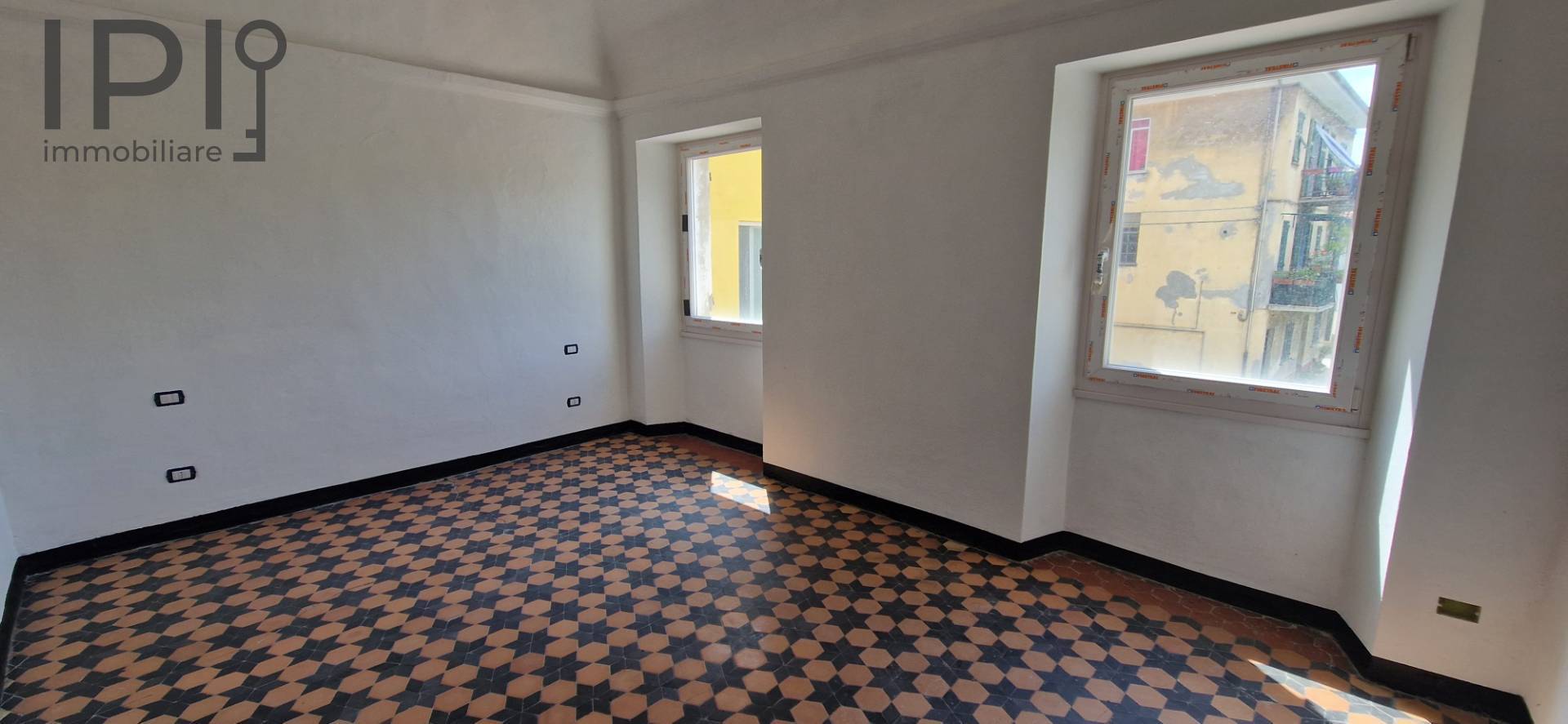 Appartamento in vendita a Cairo Montenotte, Ferrania