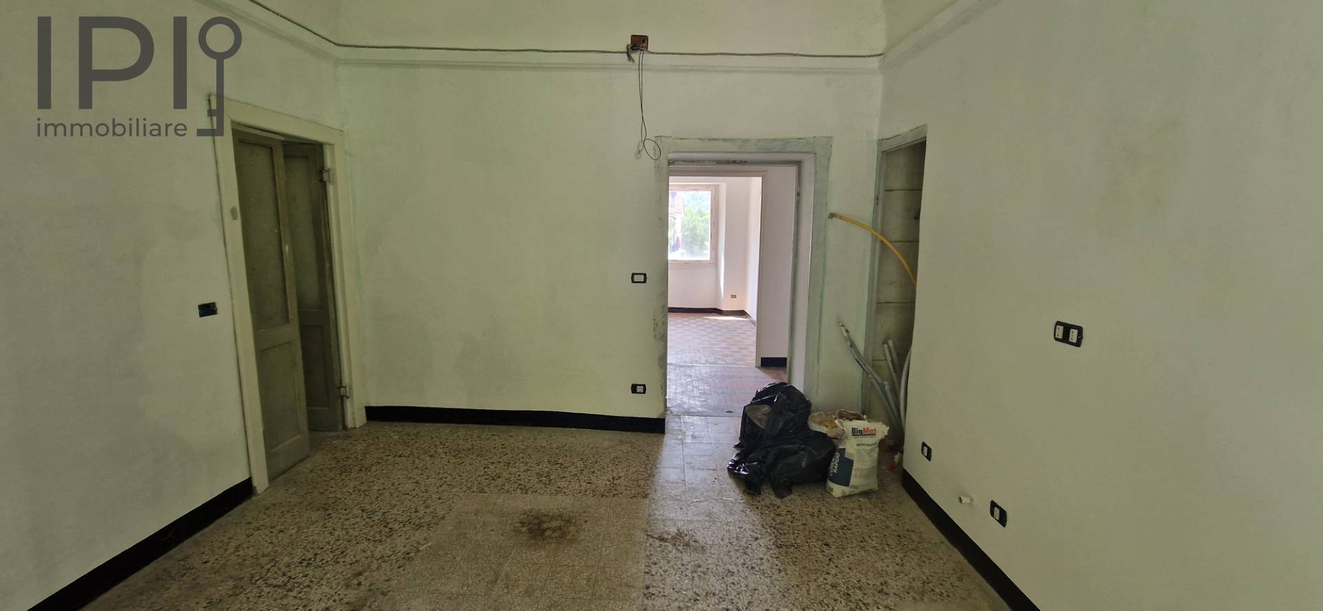 Appartamento in vendita a Cairo Montenotte, Ferrania