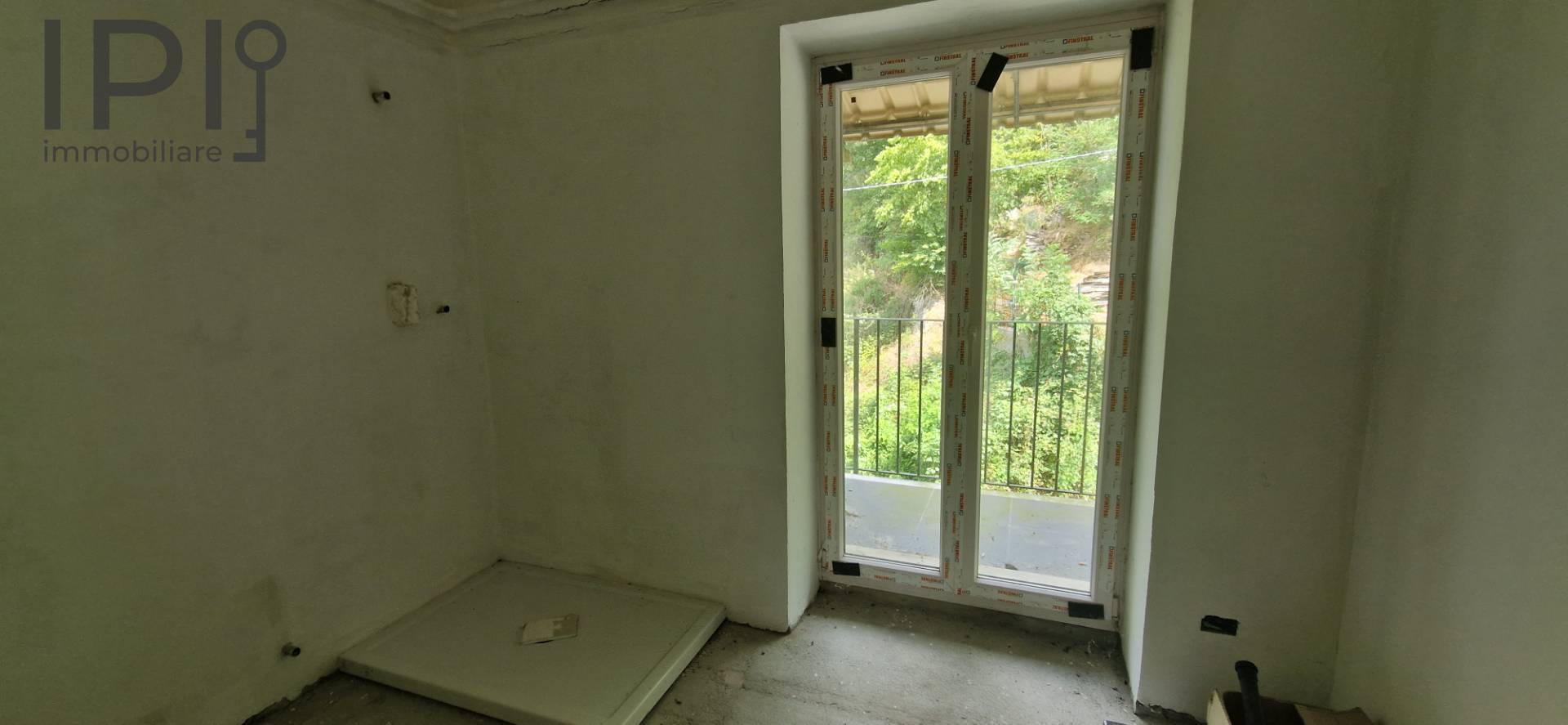 Appartamento in vendita a Cairo Montenotte, Ferrania