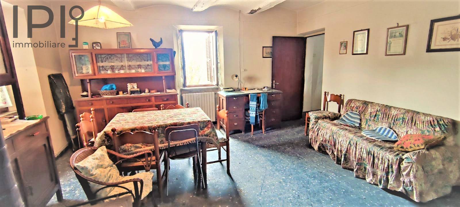 Casa - Semindipendente in vendita a Bergolo