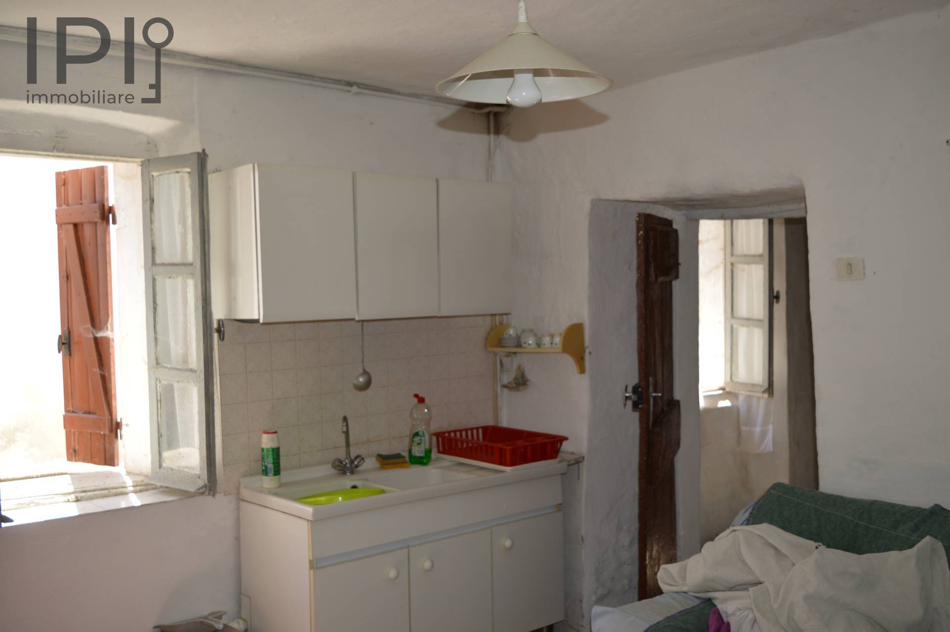 Casa Rustica - Semindipendente in vendita a Spigno Monferrato