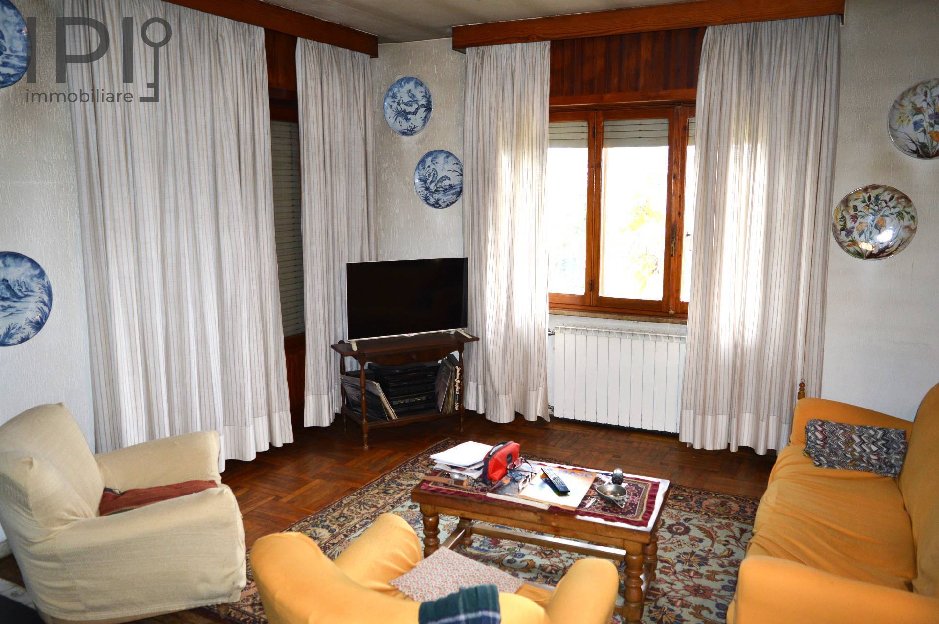 Villa / Villetta in vendita a Mombarcaro