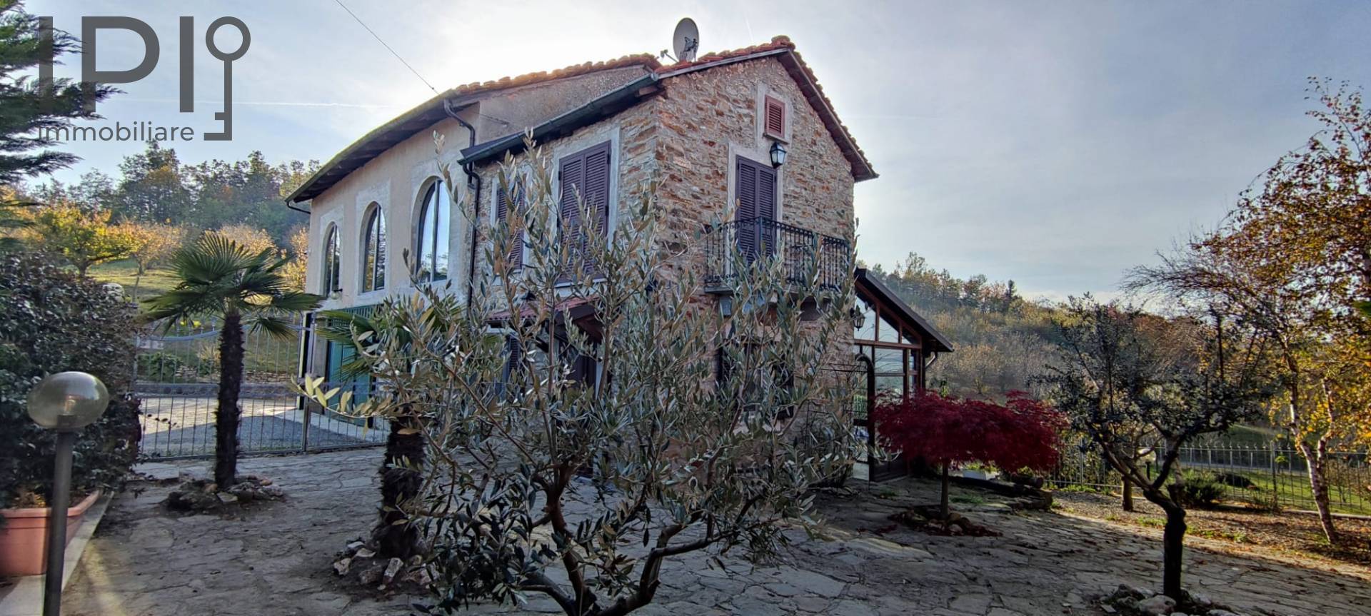 Villa / Villetta in vendita a Acqui Terme, Ovrano