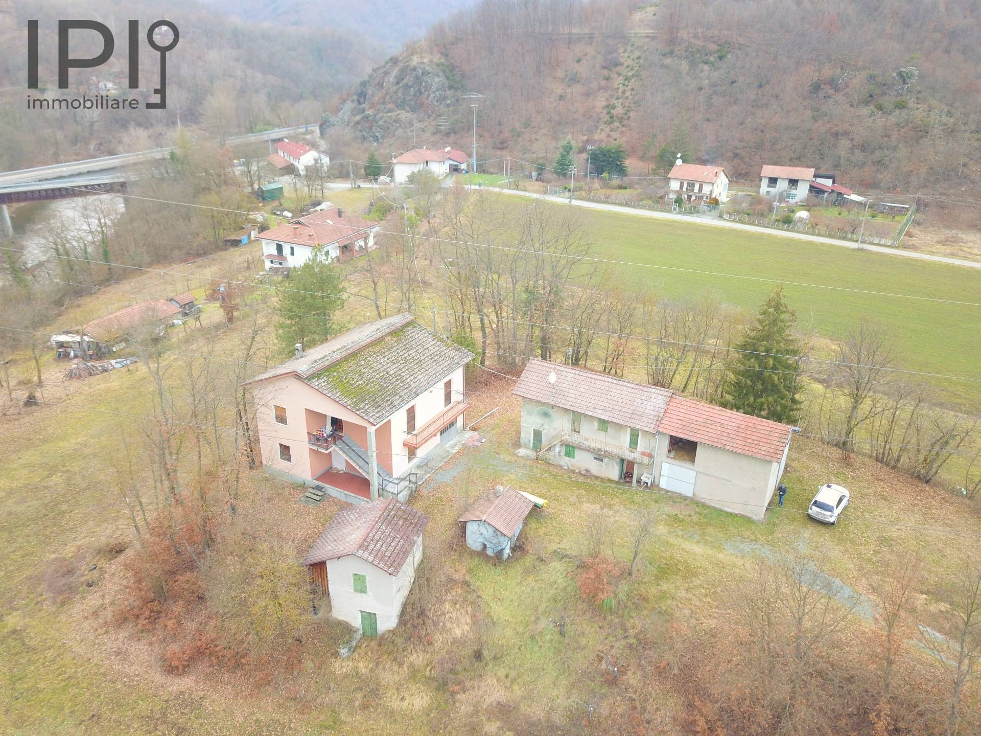 Cascinale / Podere in vendita a Cartosio, Ponte