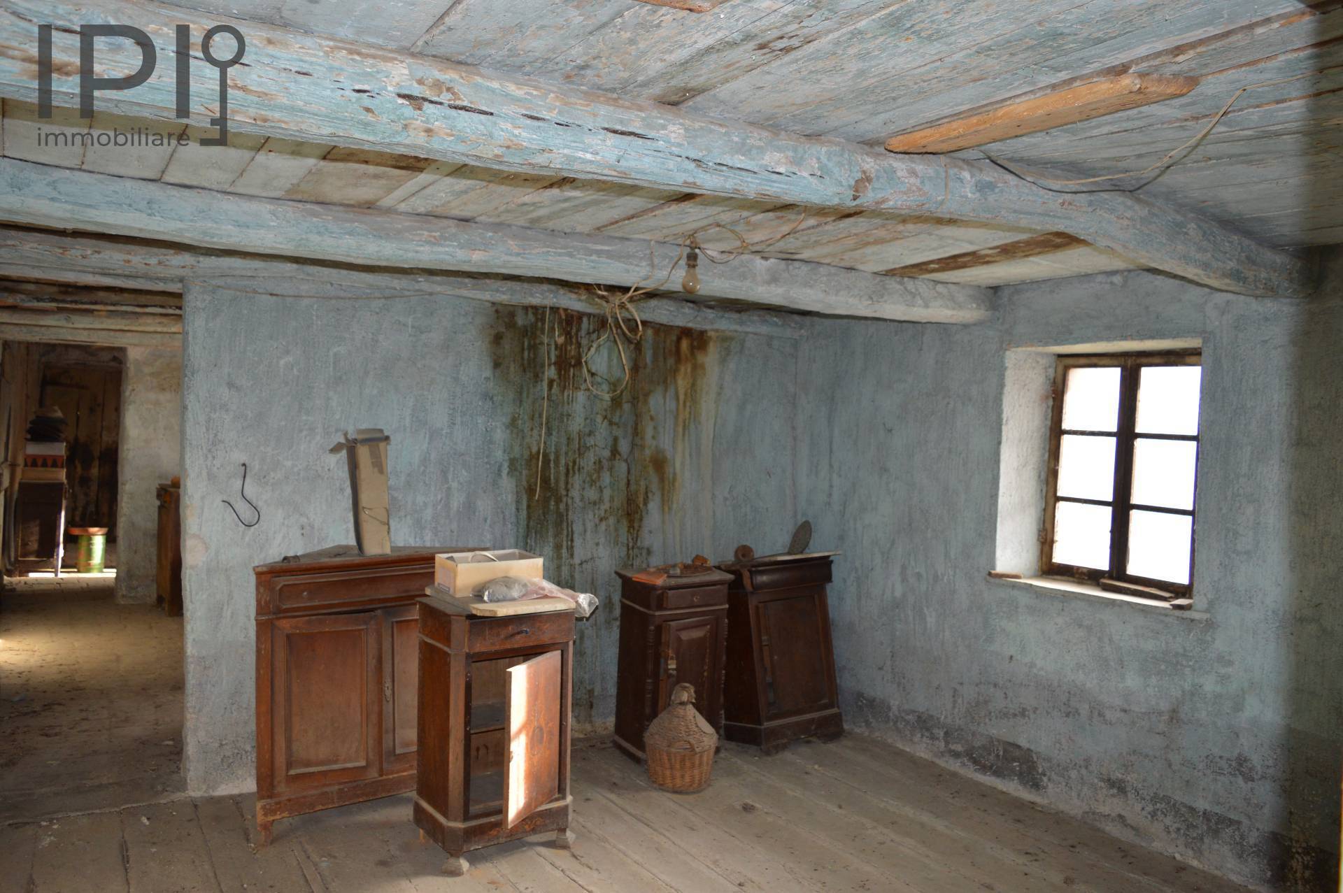 Casa Rustica - Semindipendente in vendita a Saliceto