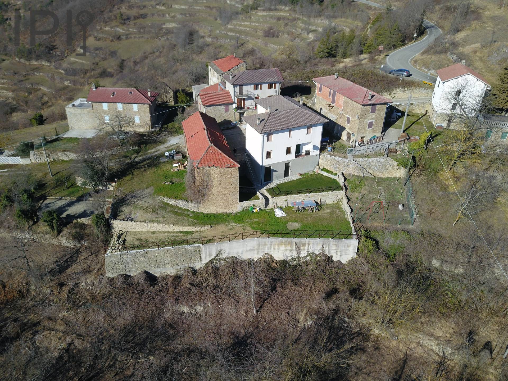 Villa / Villetta in vendita a Roccaverano