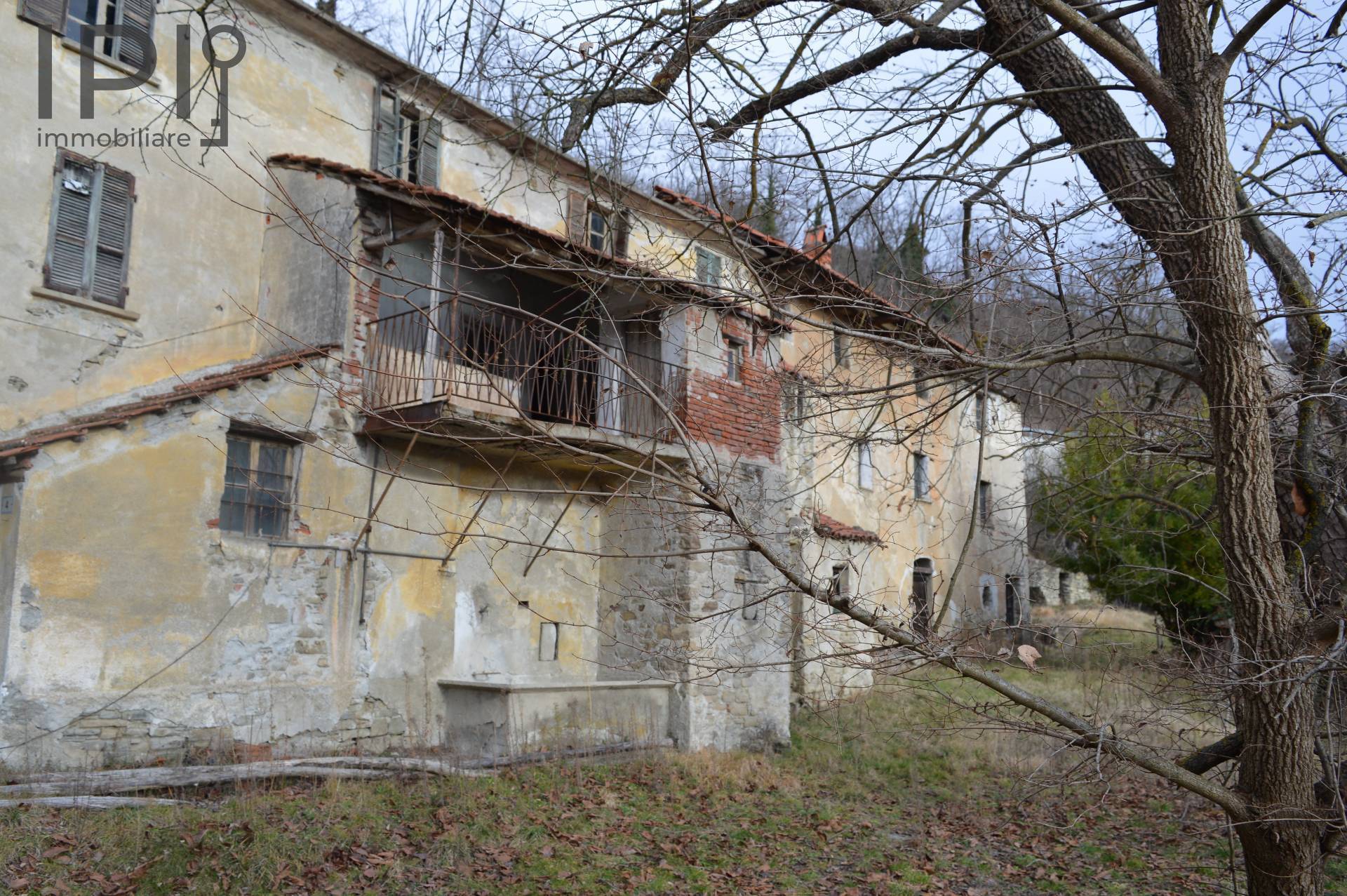 Cascinale / Podere in vendita a Saliceto