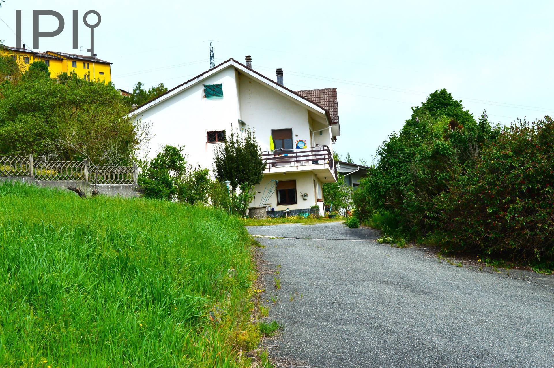 Villa / Villetta in vendita a Melazzo