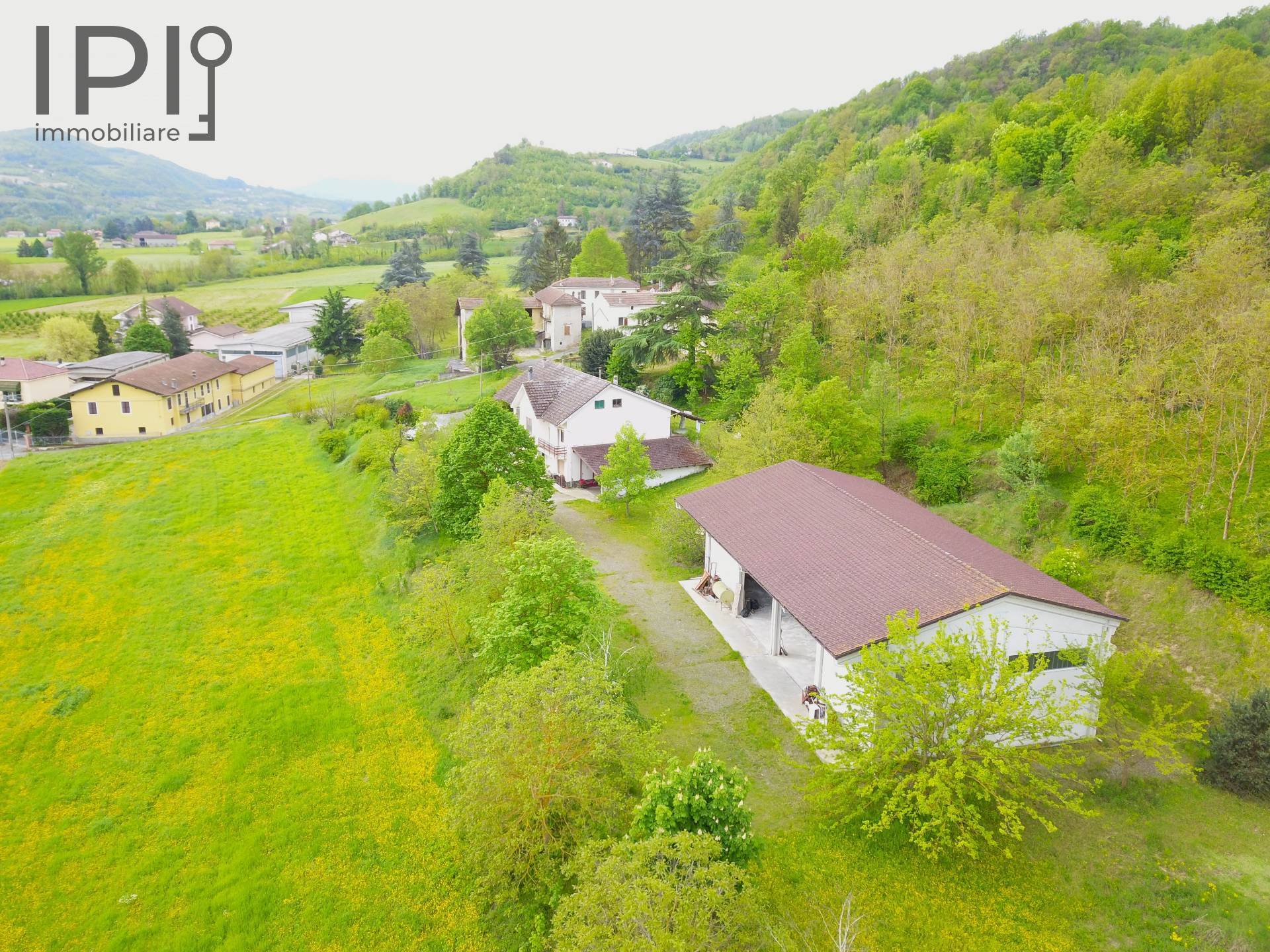 Villa / Villetta in vendita a Melazzo