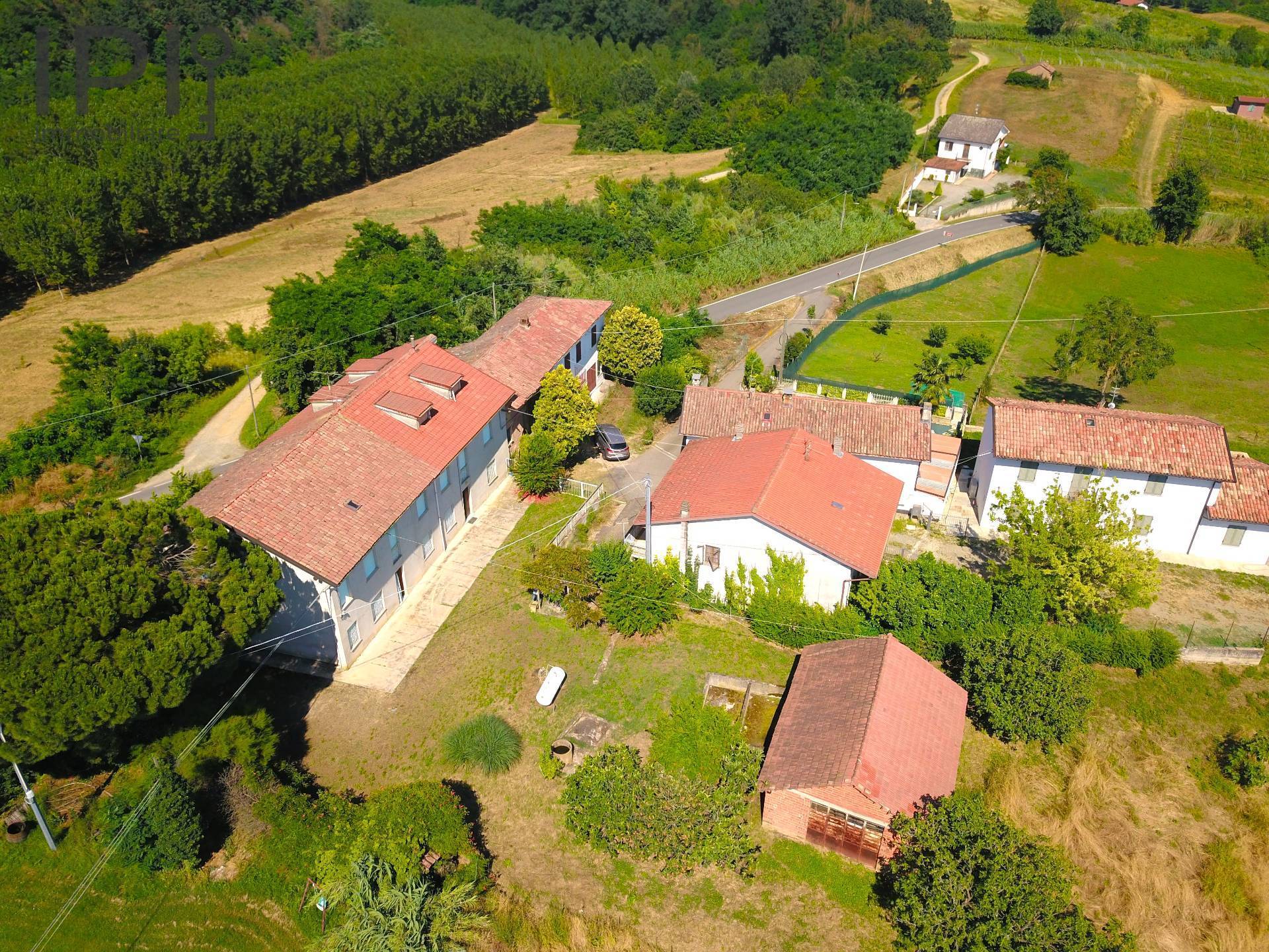 Casa Rustica in vendita a Vaglio Serra, La Serra