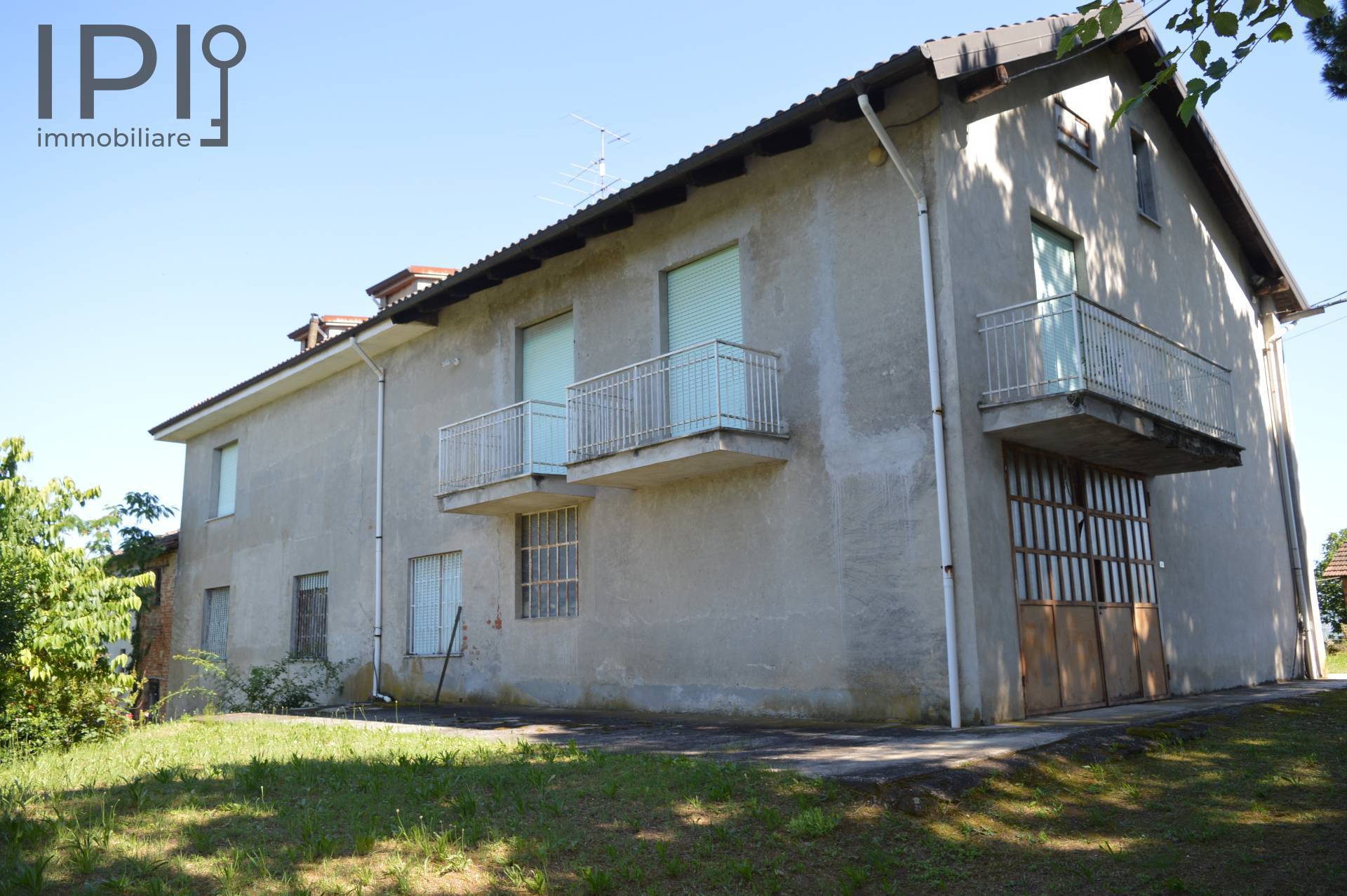 Casa Rustica in vendita a Vaglio Serra, La Serra