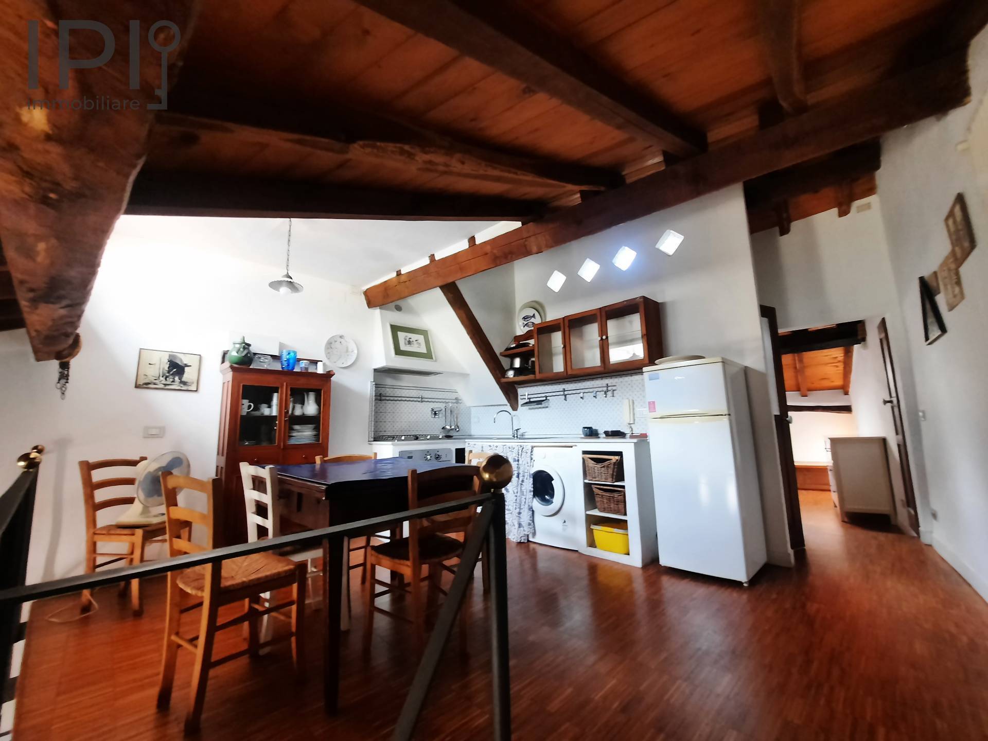 Appartamento in vendita a Savona, Centro