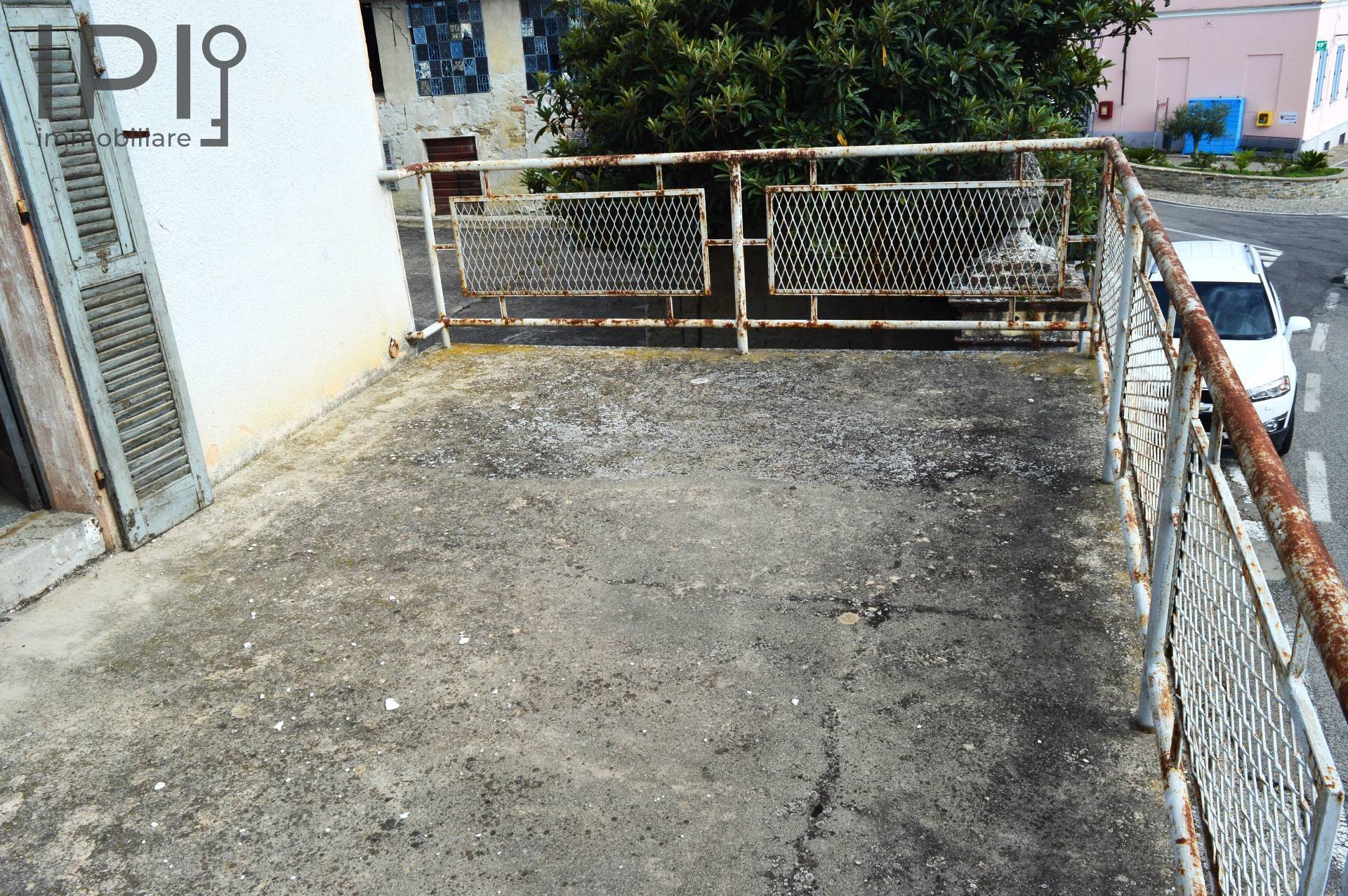 Casa Rustica in vendita a Sessame