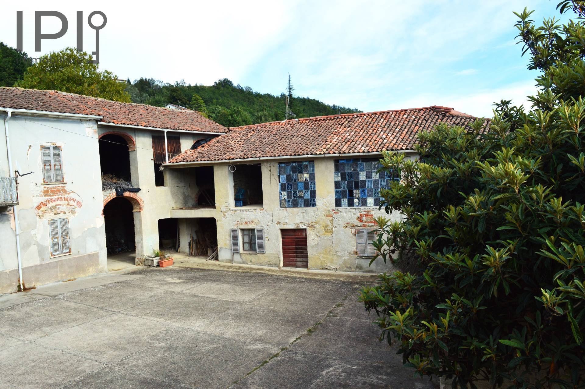 Casa Rustica in vendita a Sessame