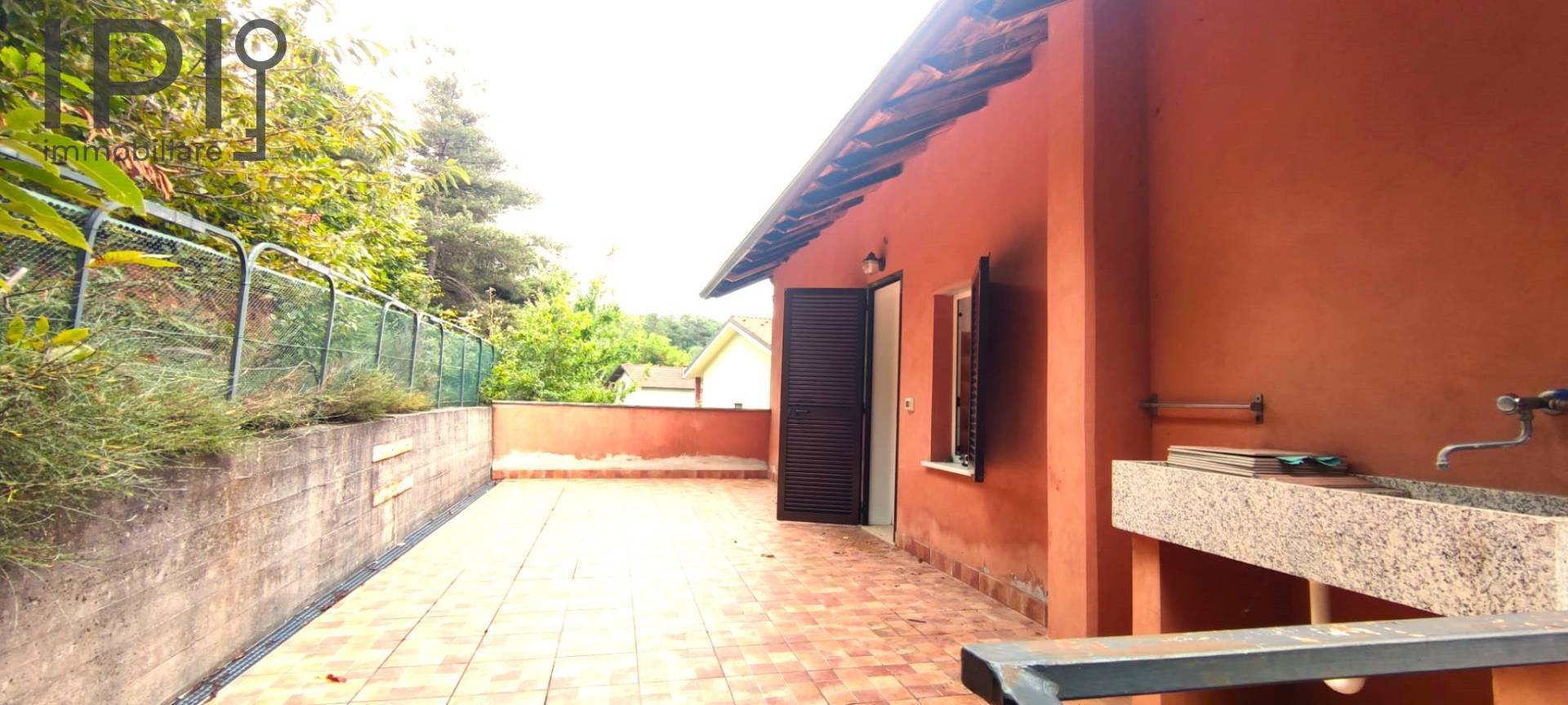 Villa / Villetta in vendita a Giusvalla