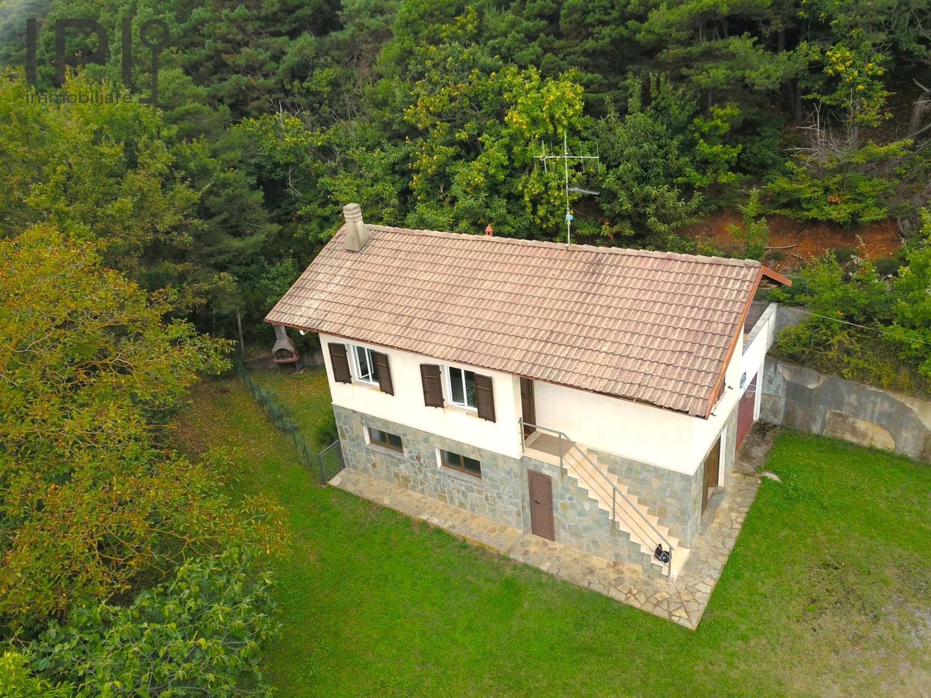 Villa / Villetta in vendita a Giusvalla