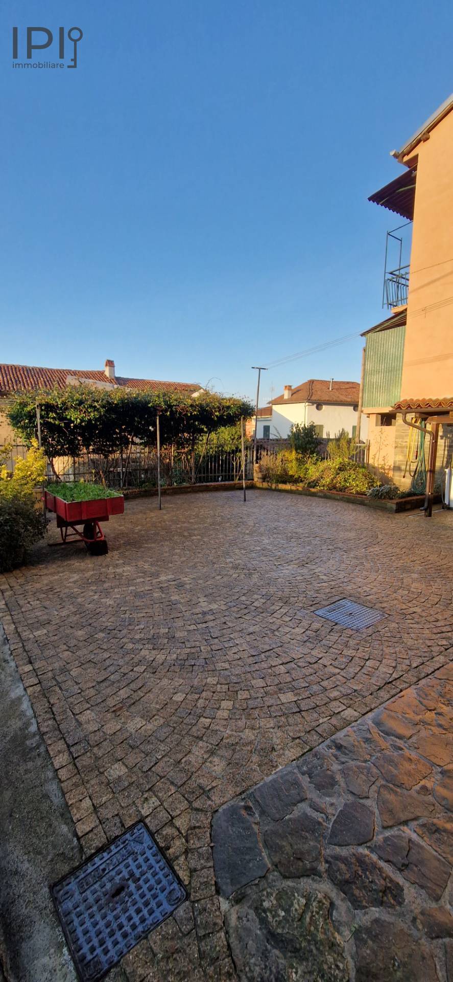 Casa - Semindipendente in vendita a Cairo Montenotte, Rocchetta