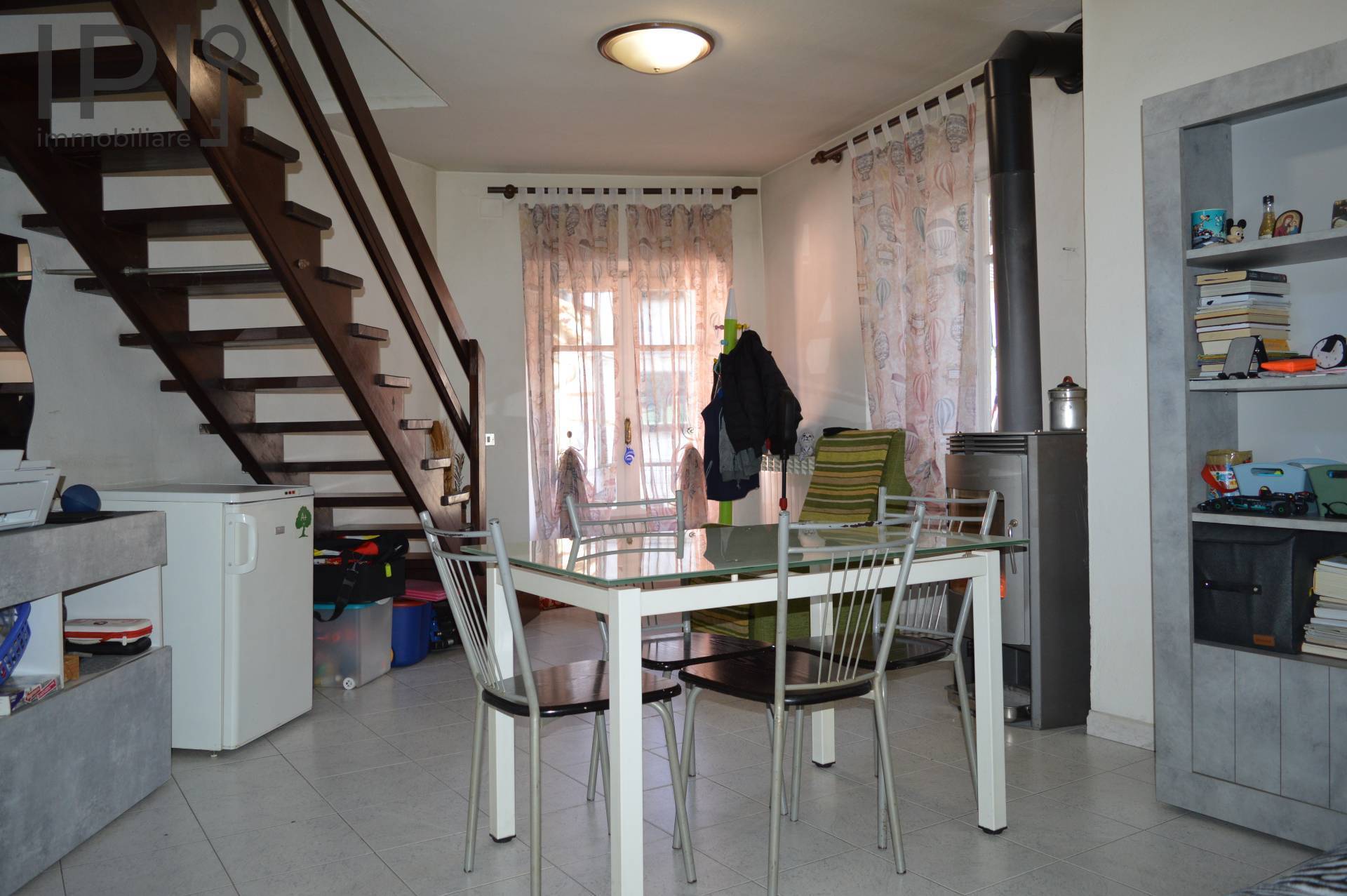 Appartamento in vendita a Murialdo, Piano