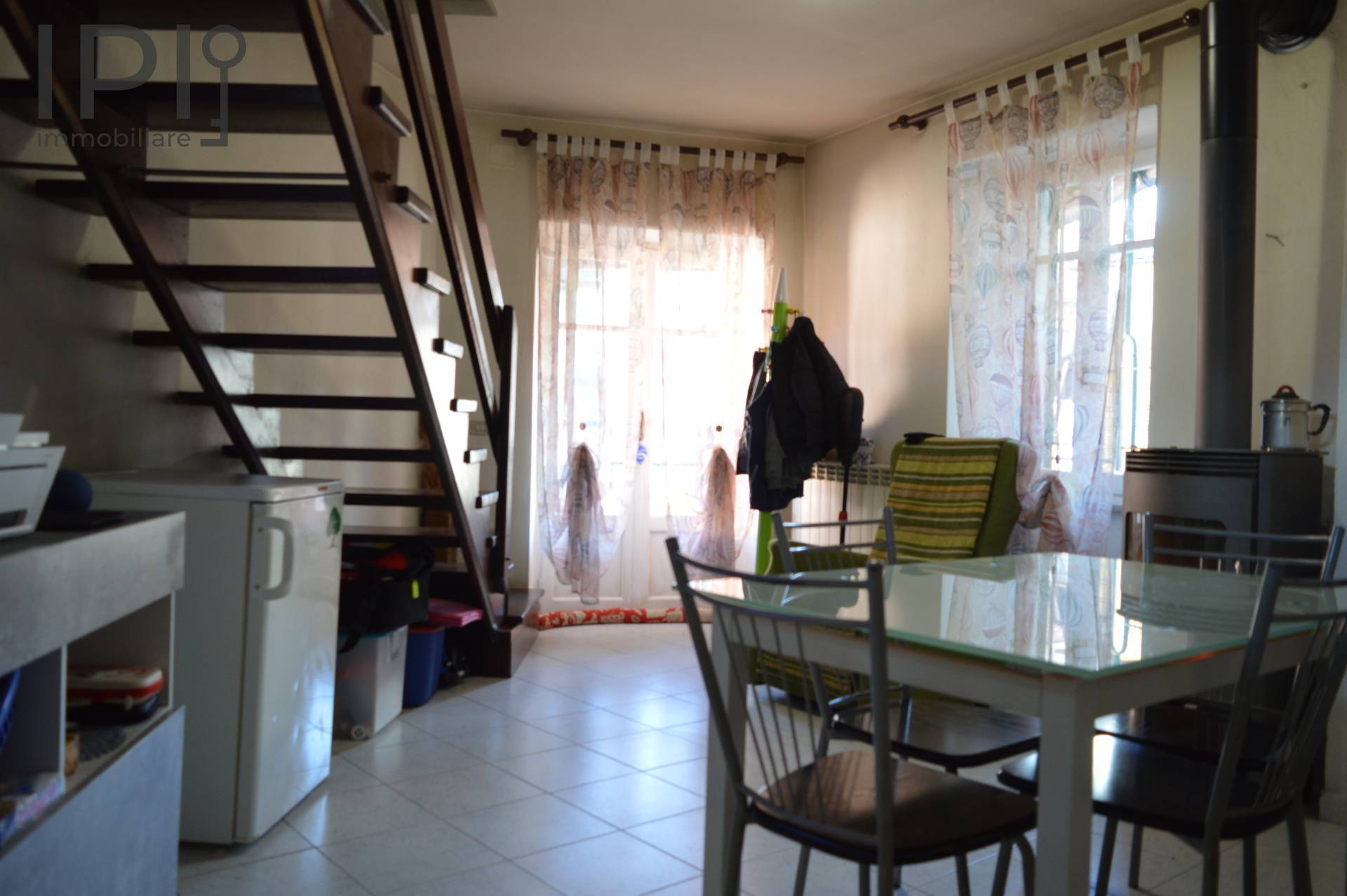 Appartamento in vendita a Murialdo, Piano