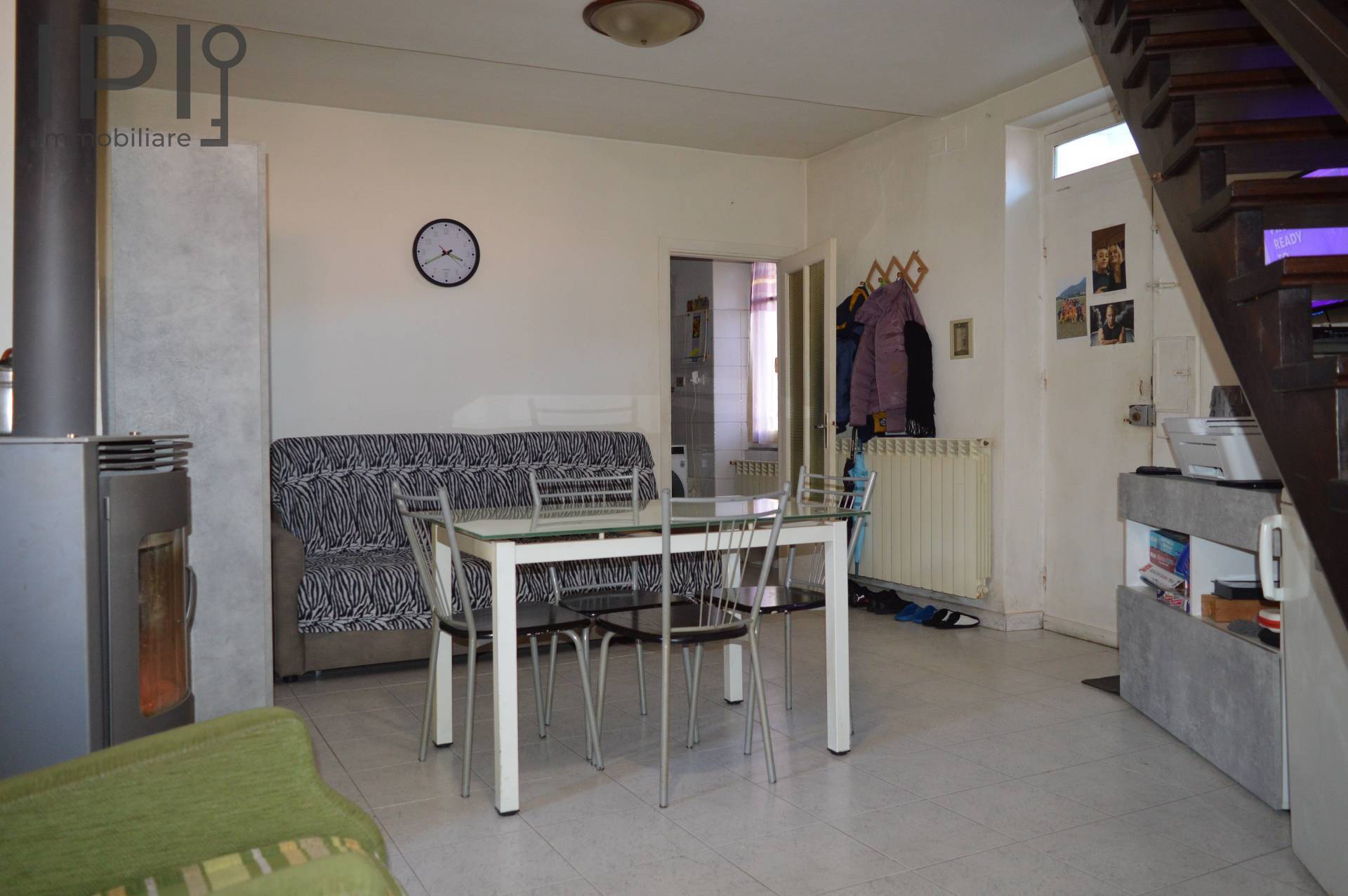 Appartamento in vendita a Murialdo, Piano