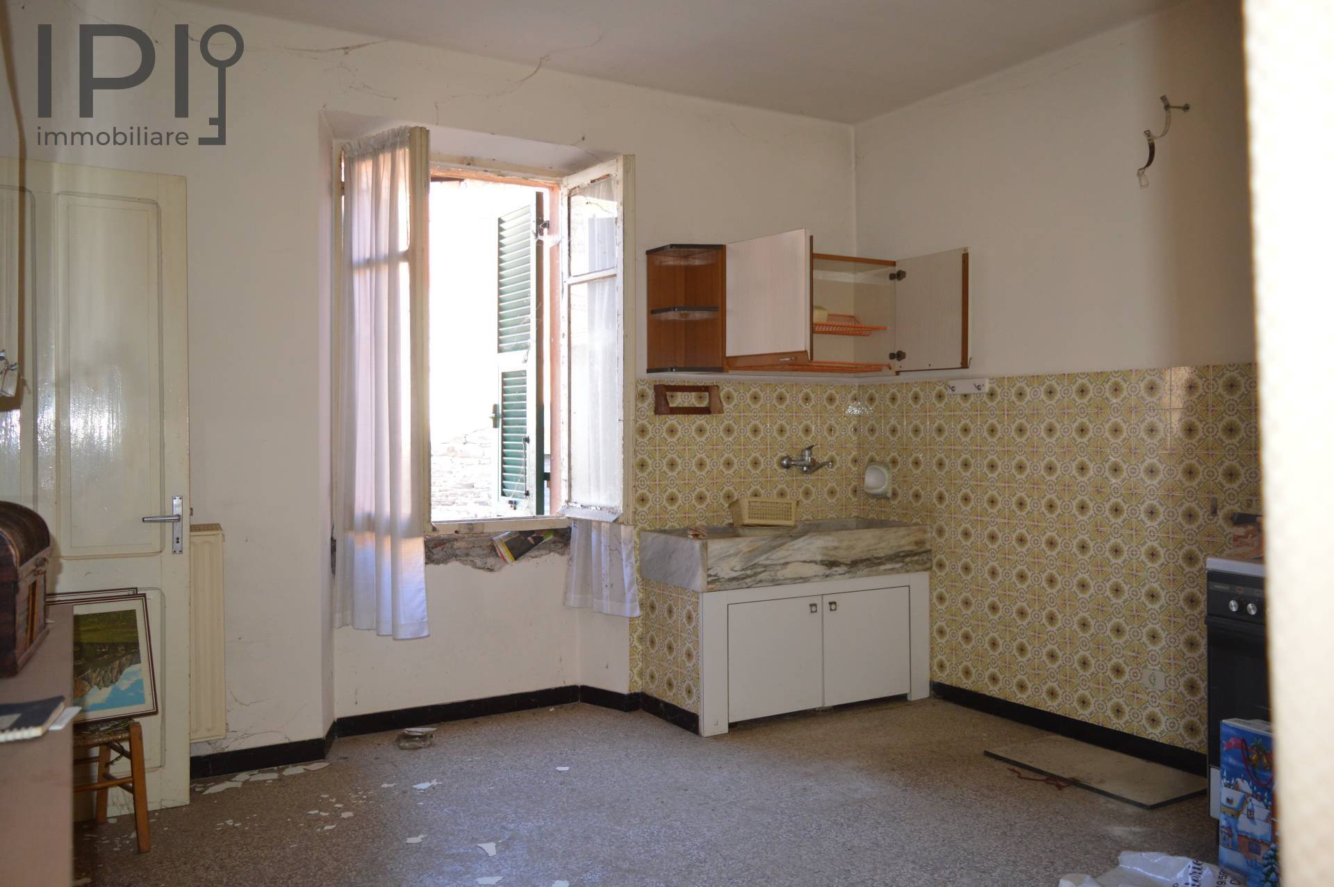 Cascinale / Podere - Semindipendente in vendita a Cengio, Rocchetta Cengio