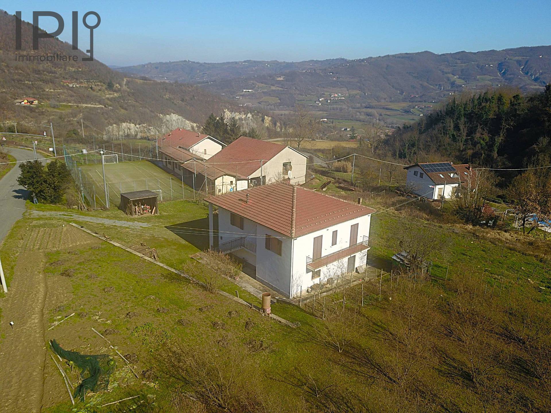 Villa / Villetta in vendita a Denice