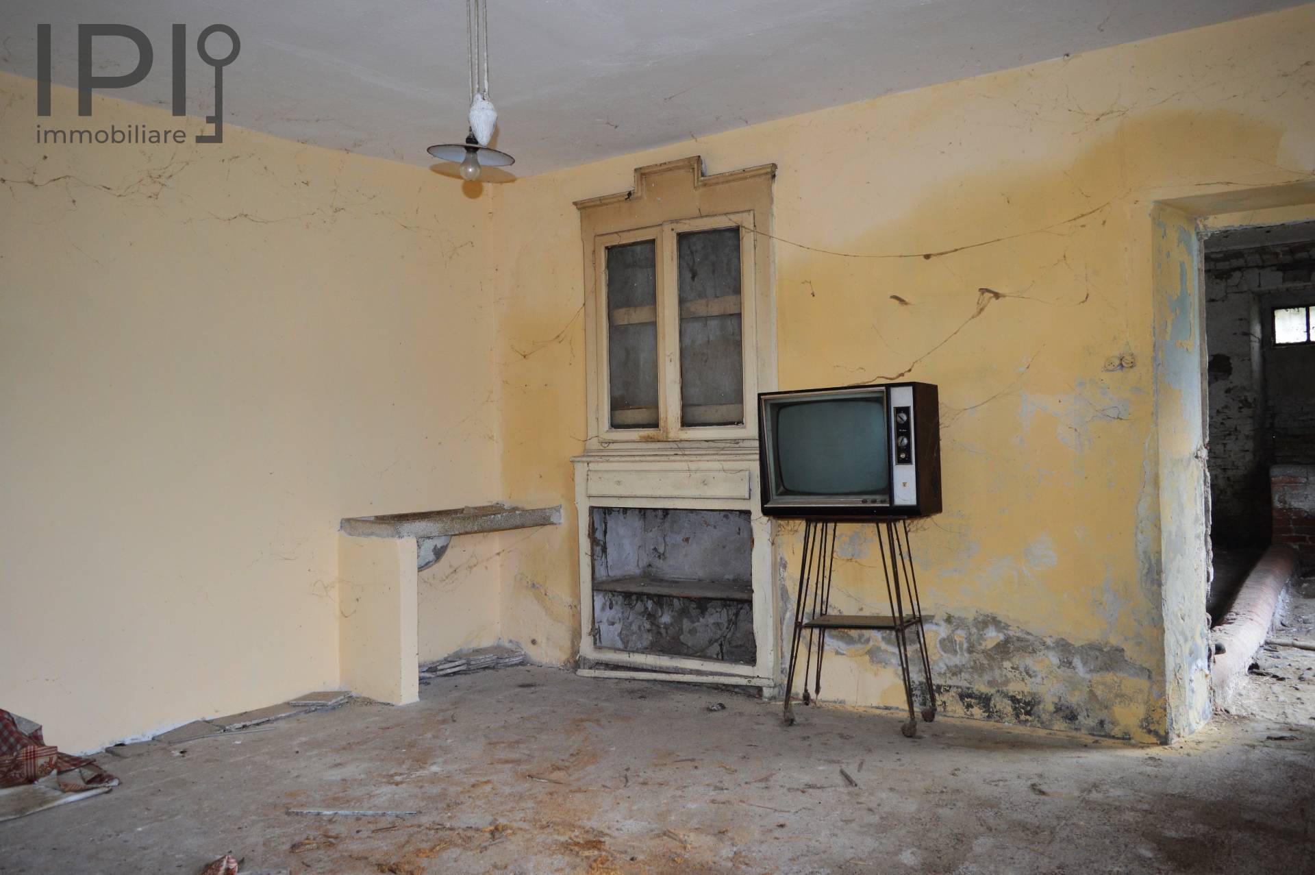 Casa Rustica in vendita a Cassinasco