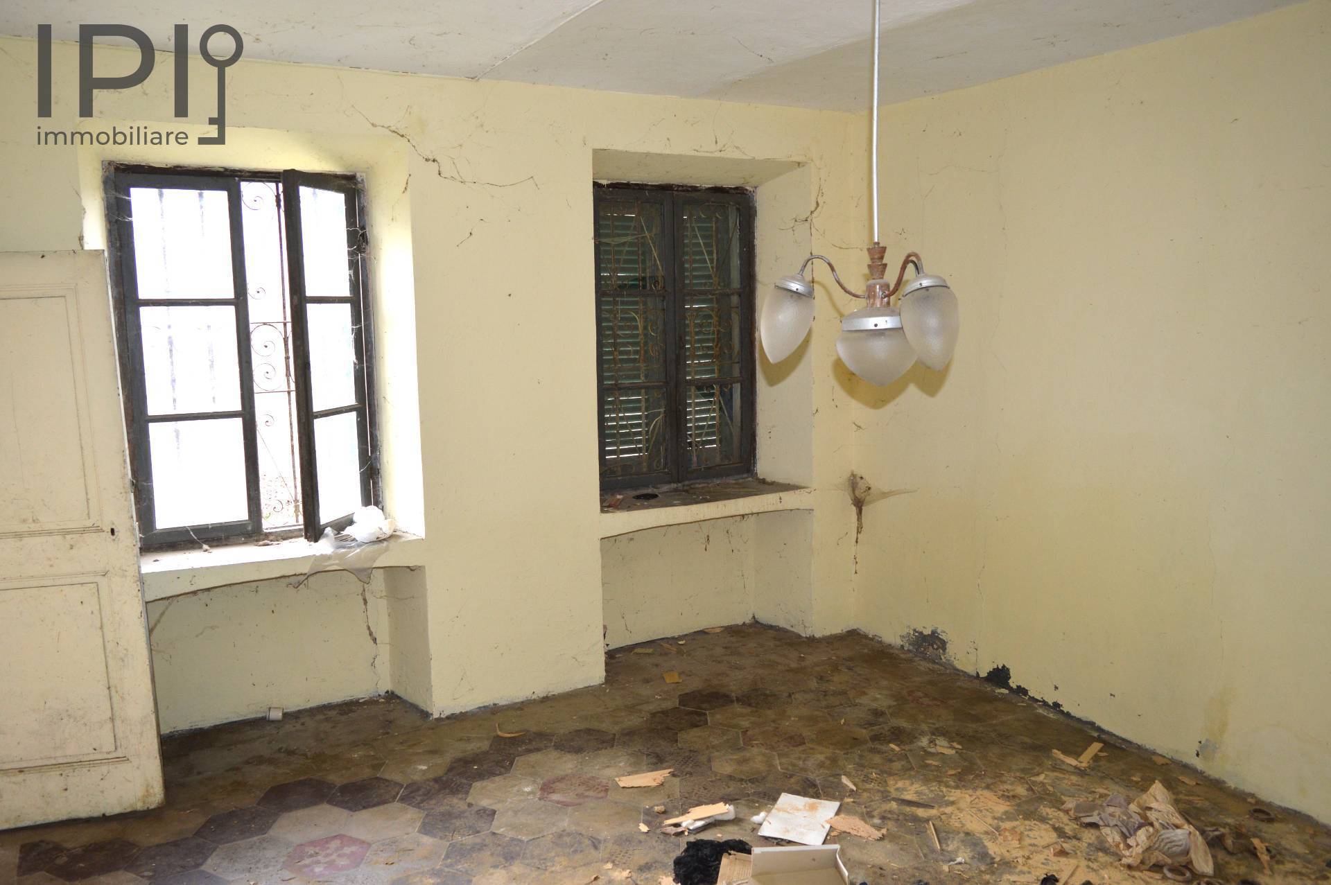 Casa Rustica in vendita a Cassinasco