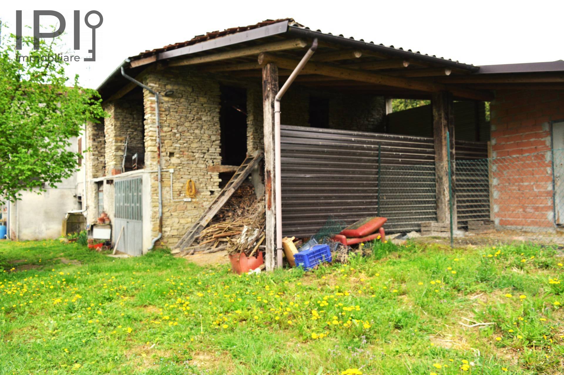 Casa Rustica in vendita a Terzo