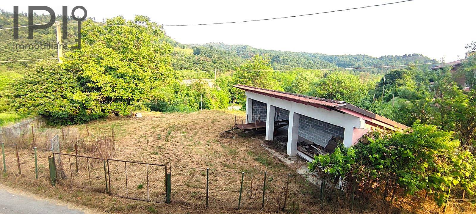 Cascinale / Podere - Semindipendente in vendita a Merana, Casazze