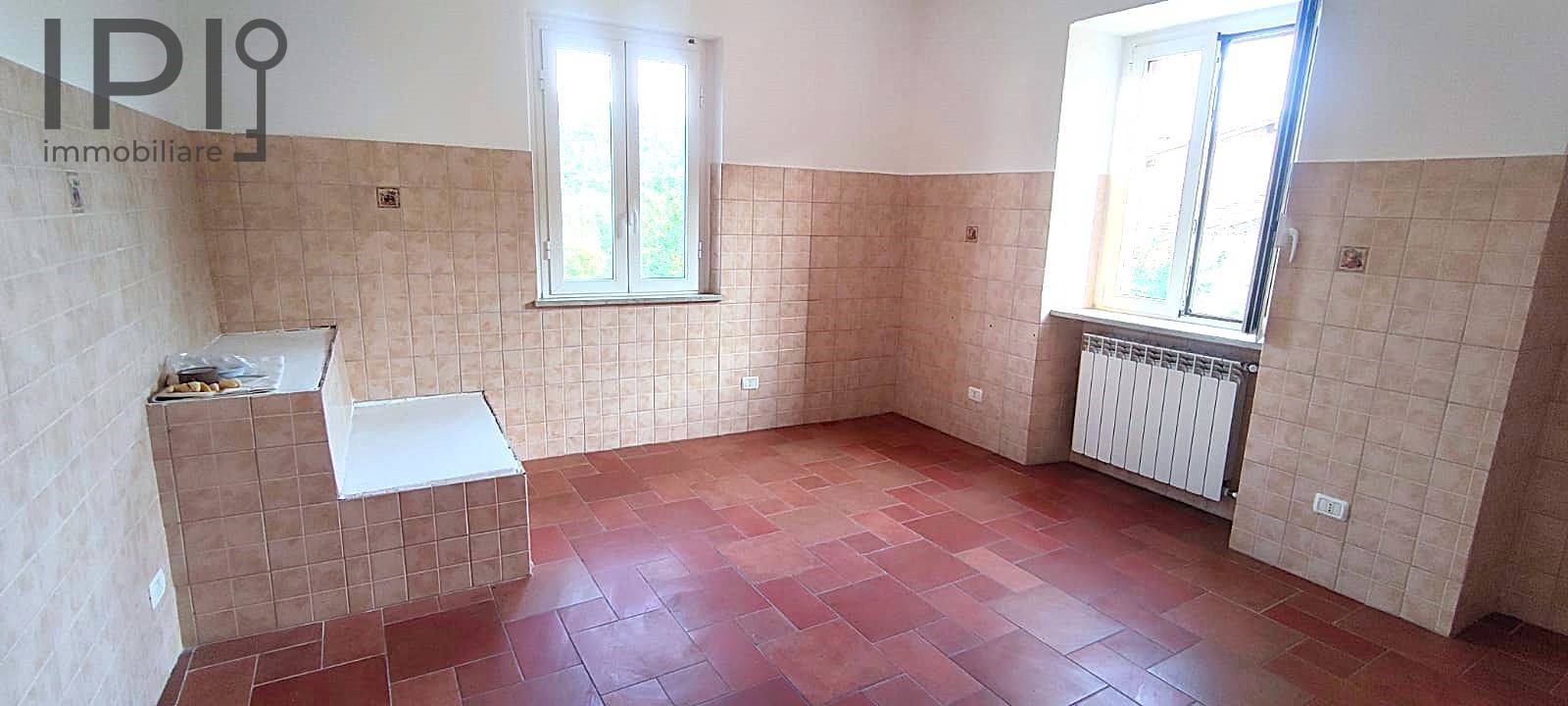 Cascinale / Podere - Semindipendente in vendita a Merana, Casazze