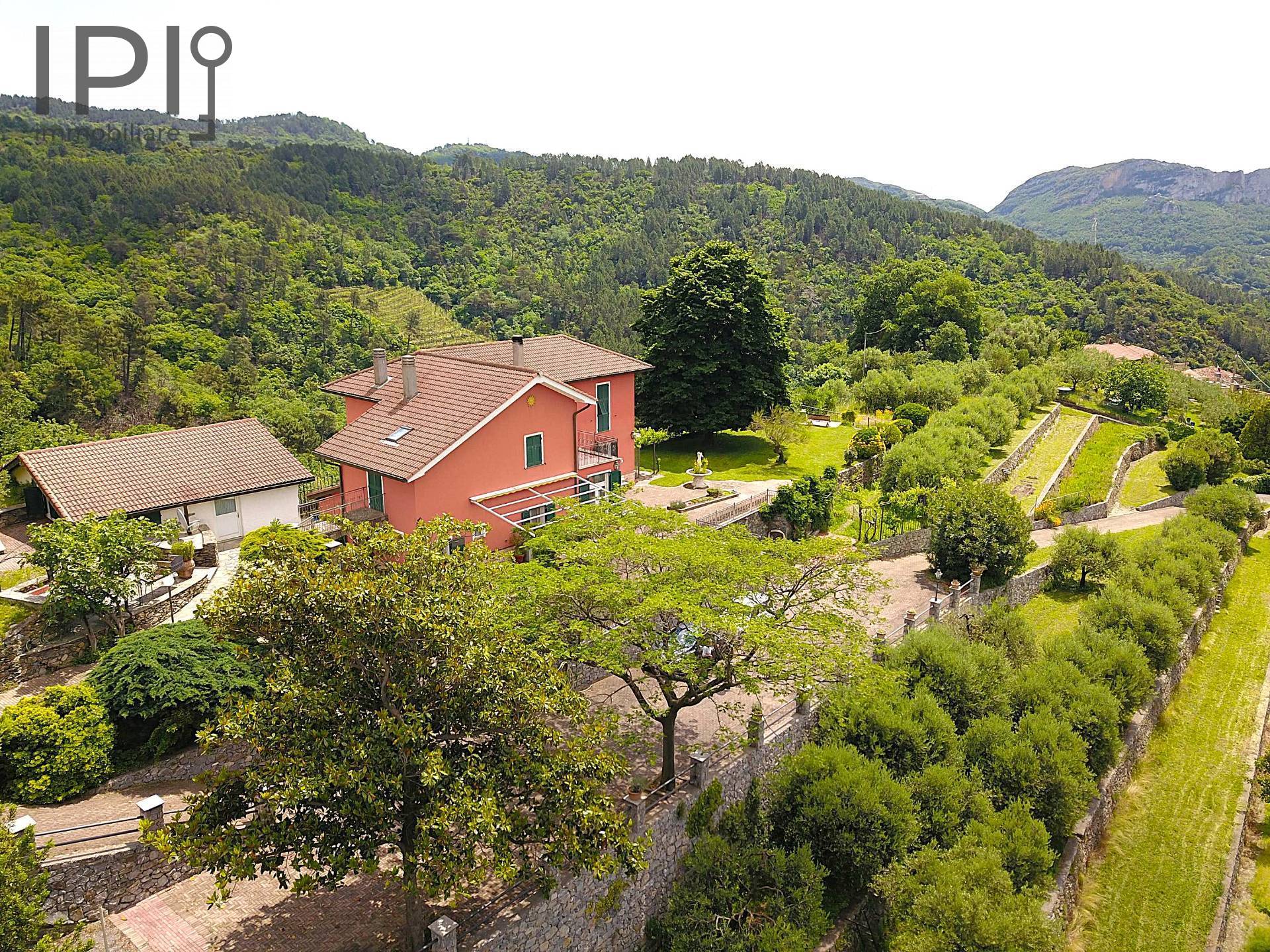 Villa / Villetta in vendita a Orco Feglino