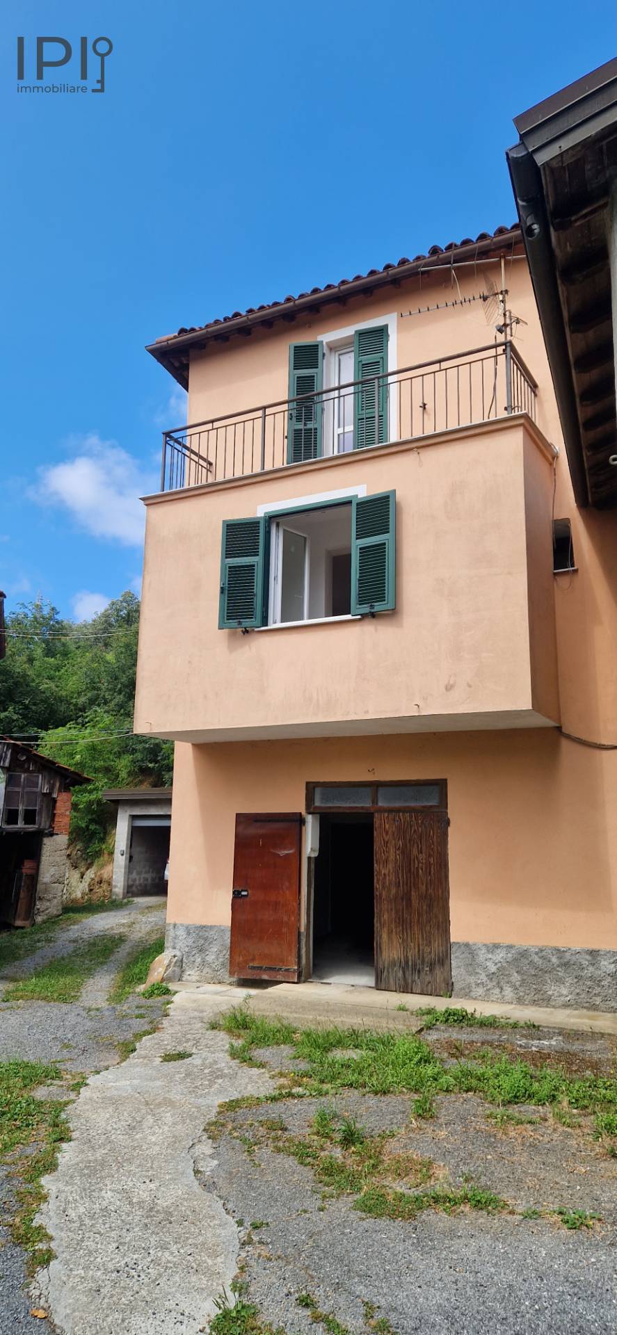 Casa - Semindipendente in vendita a Altare