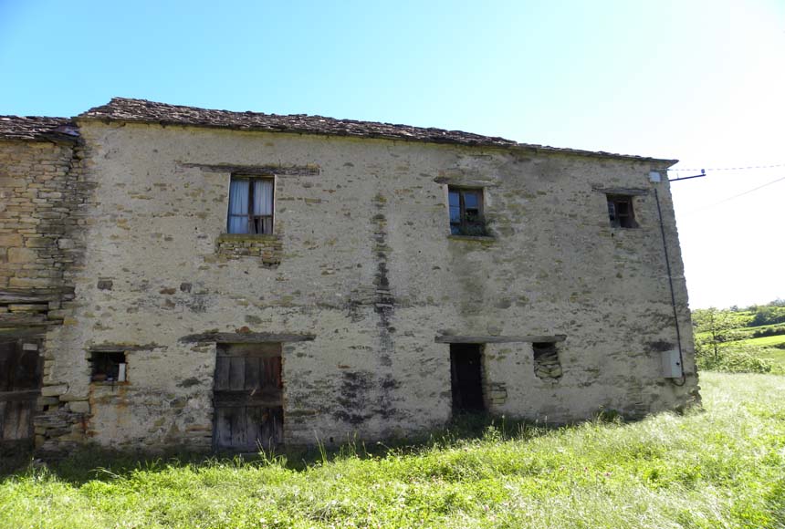 Casa Rustica - Semindipendente in vendita a Castelletto Uzzone