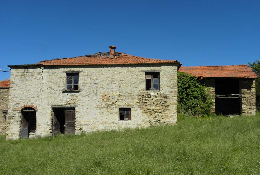 Casa Rustica - Semindipendente in vendita a Castelletto Uzzone