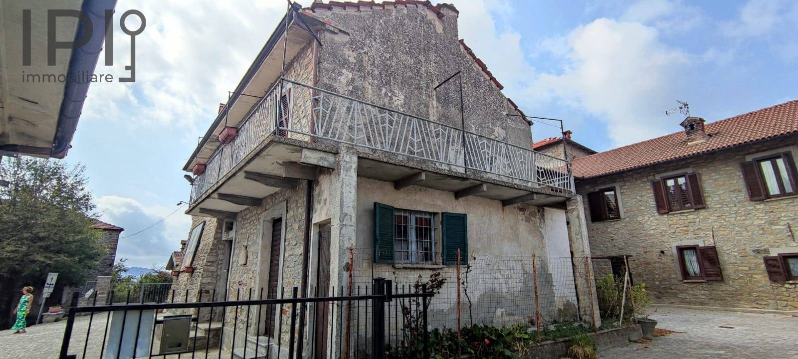 Casa - Semindipendente in vendita a Bergolo