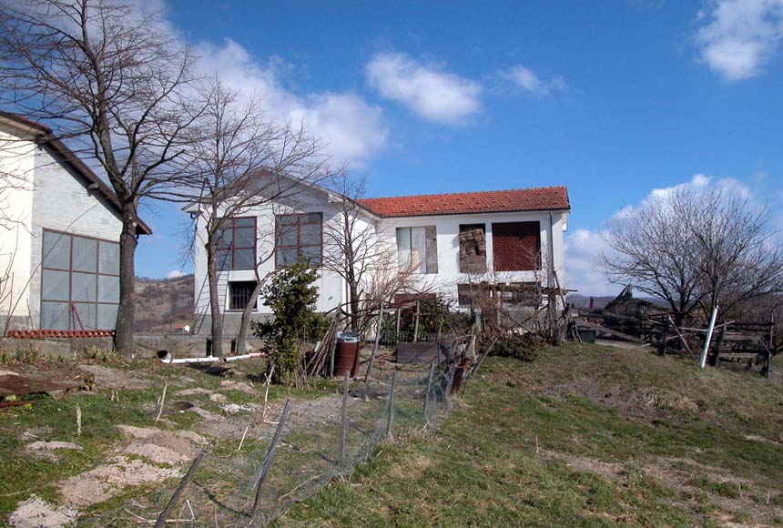 Cascinale / Podere in vendita a Pareto