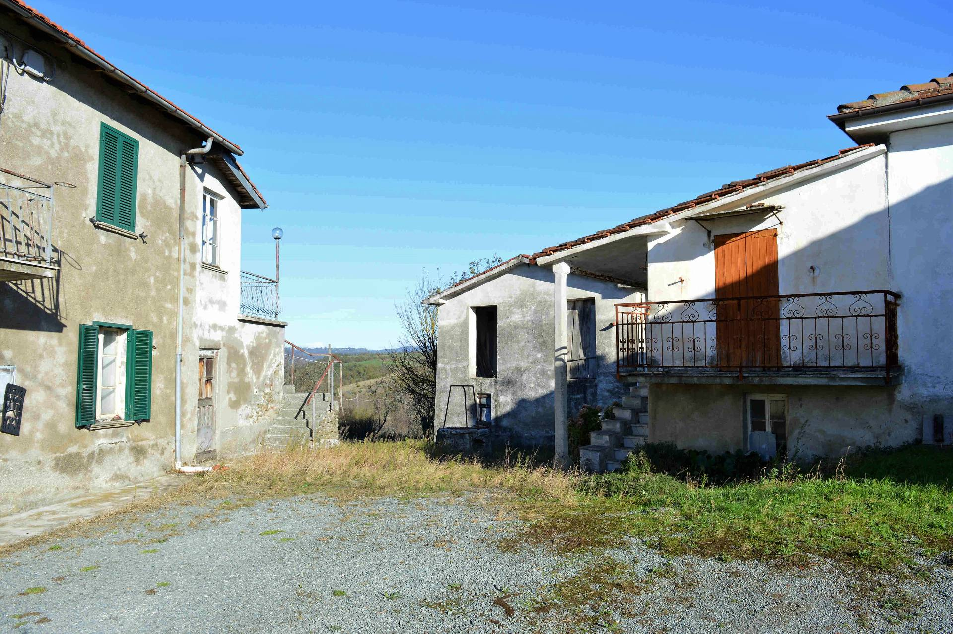 Cascinale / Podere in vendita a Pareto